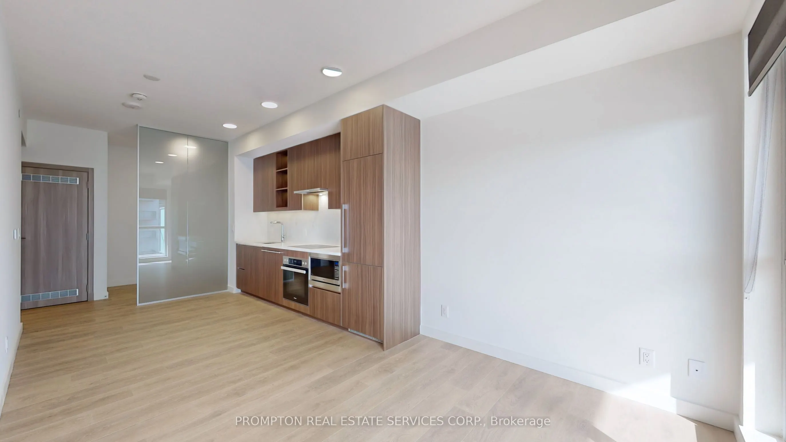 25 McMahon Drive, #501