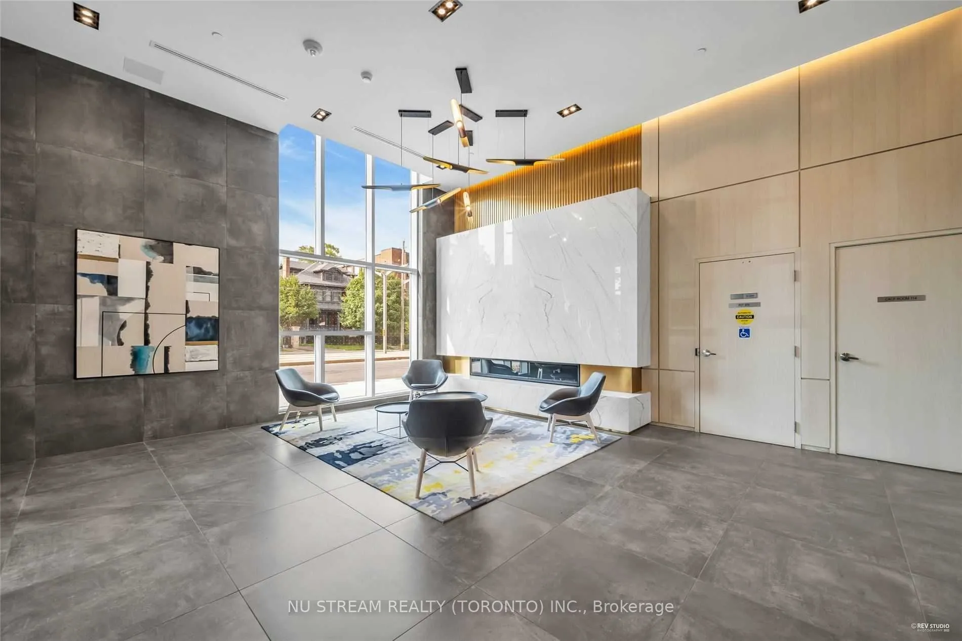 223 St Clair Avenue W, #1107