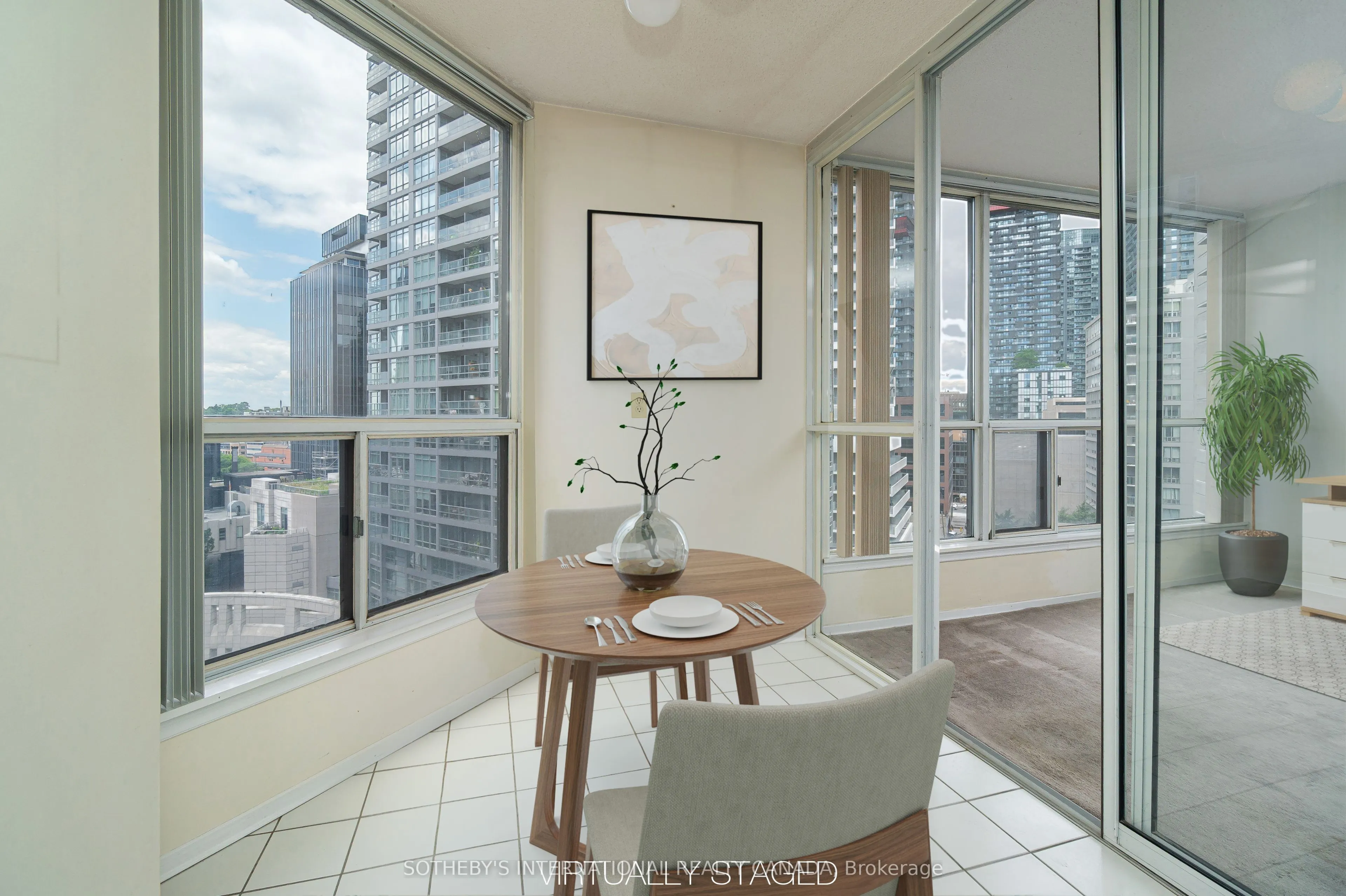 30 Holly Street, #1105