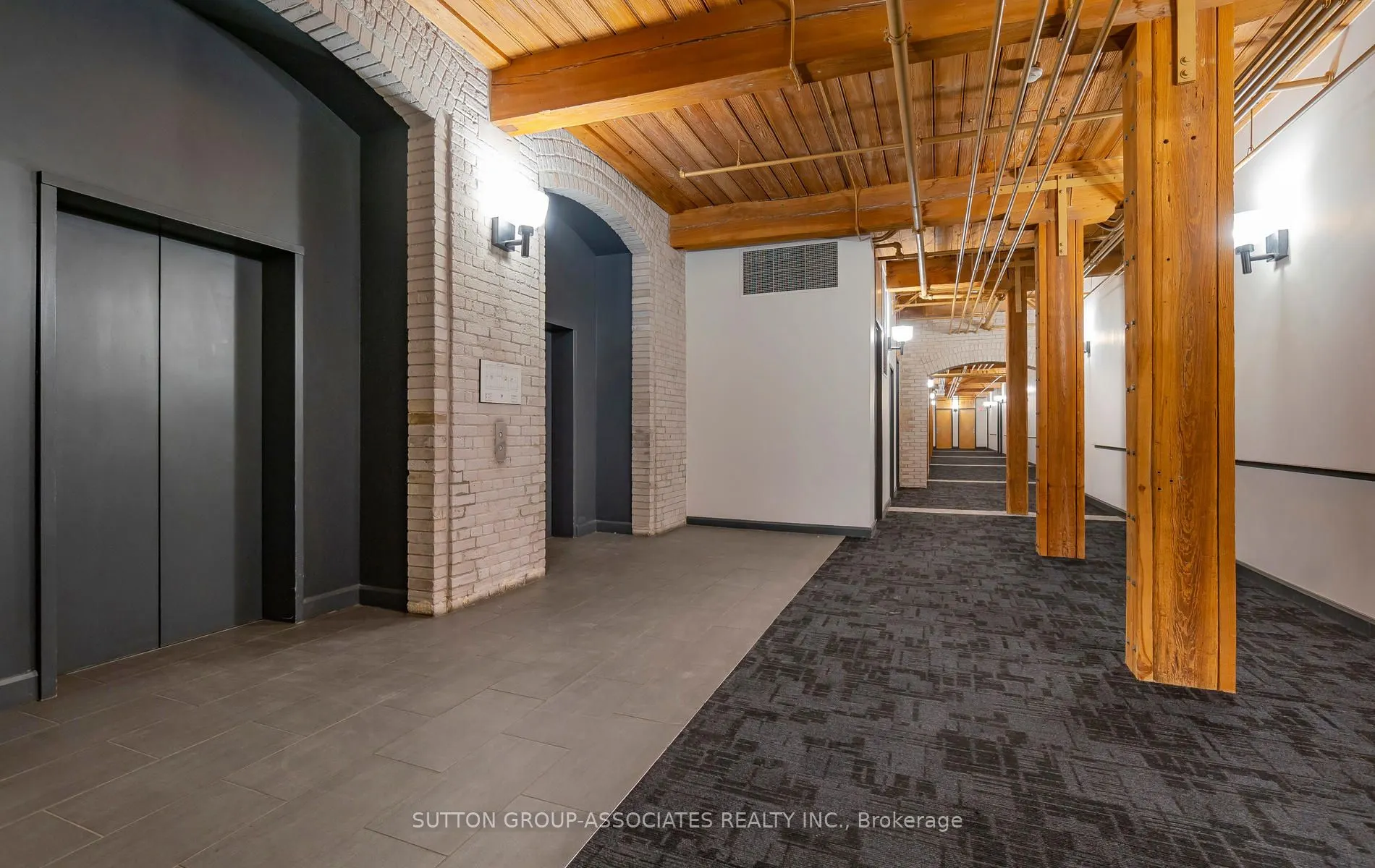 993 Queen Street W, #307