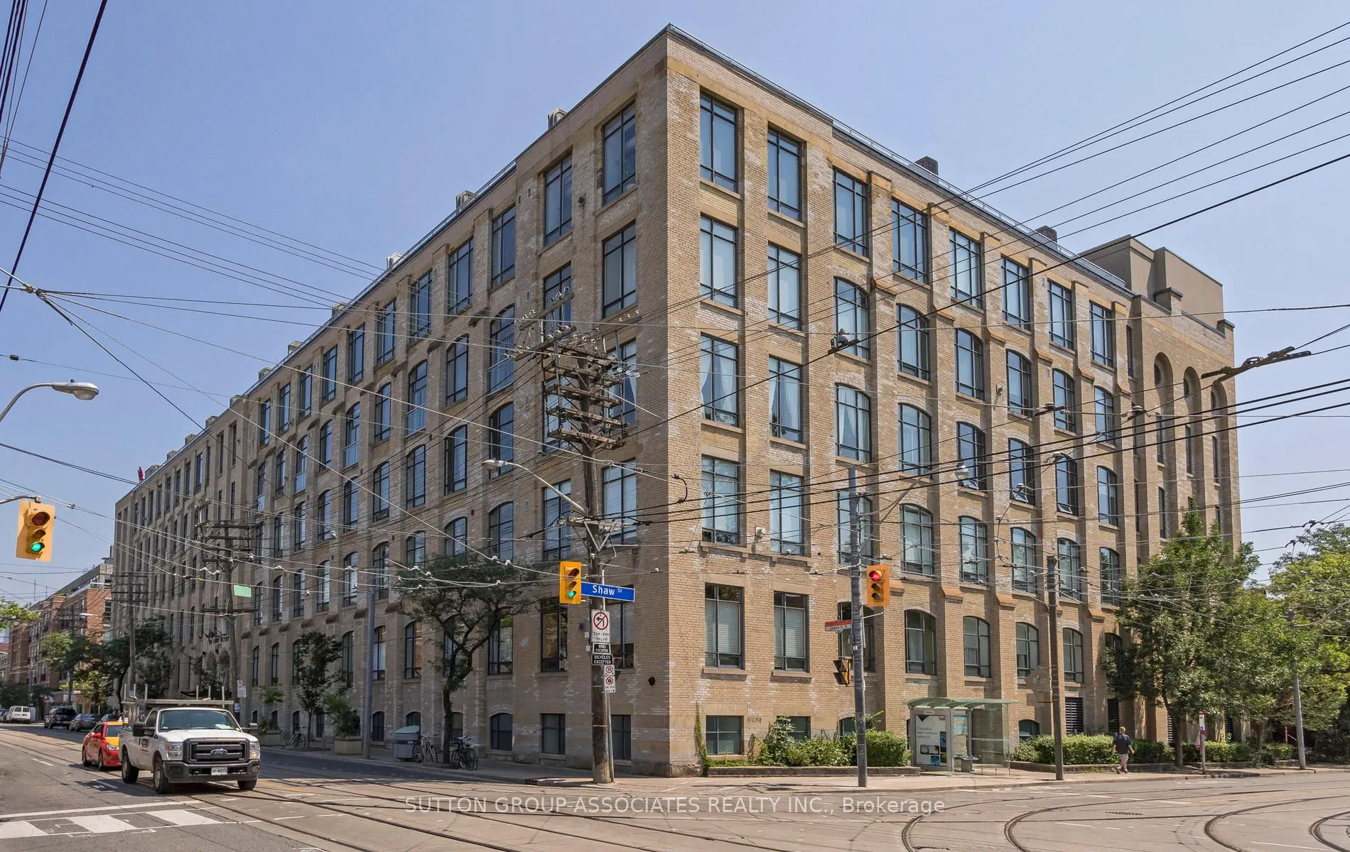 993 Queen Street W, #307