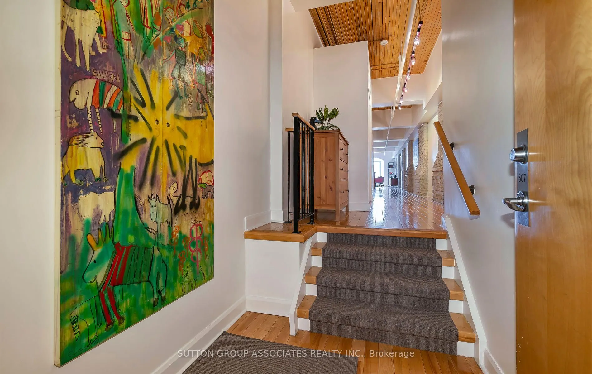 993 Queen Street W, #307