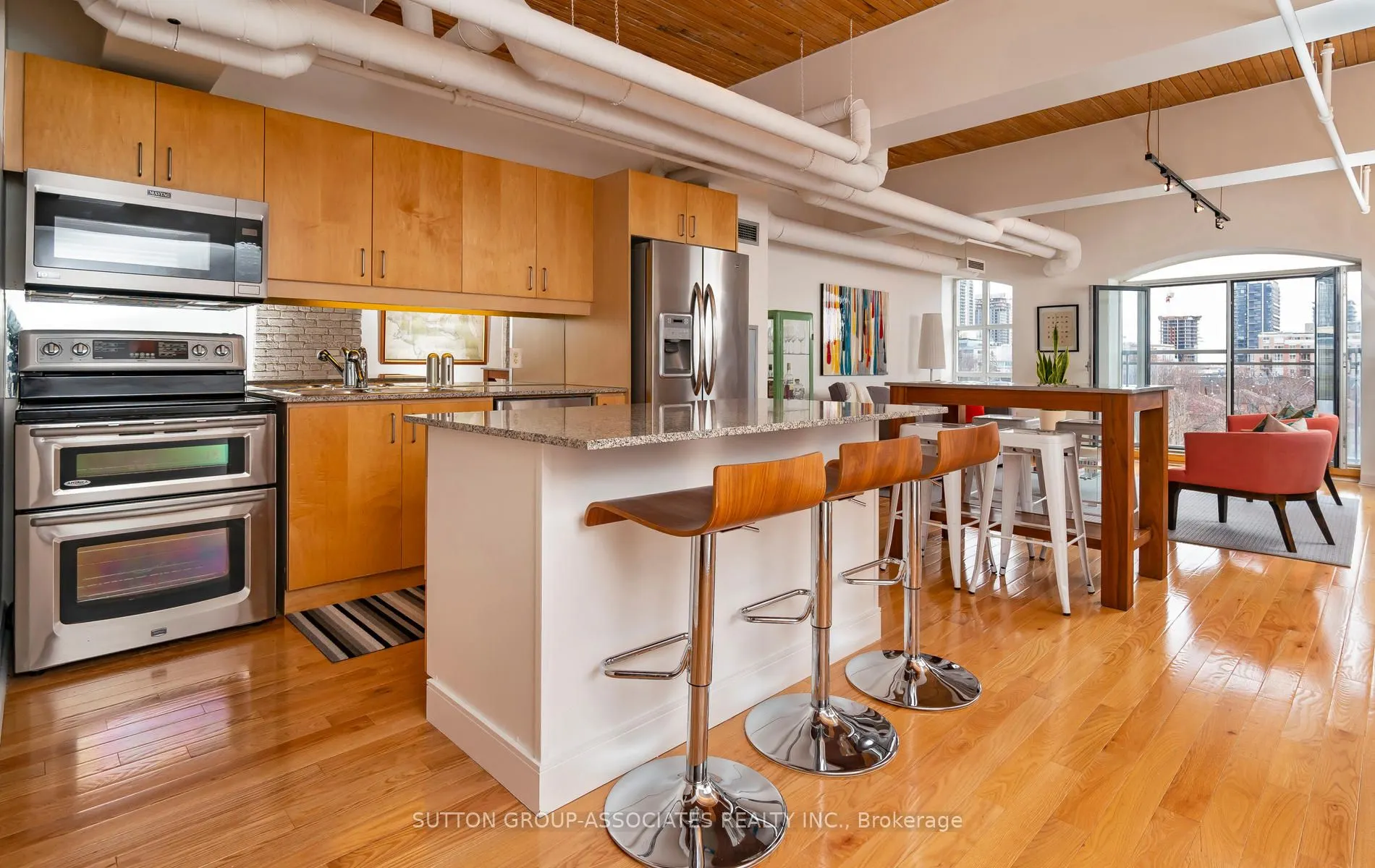 993 Queen Street W, #307