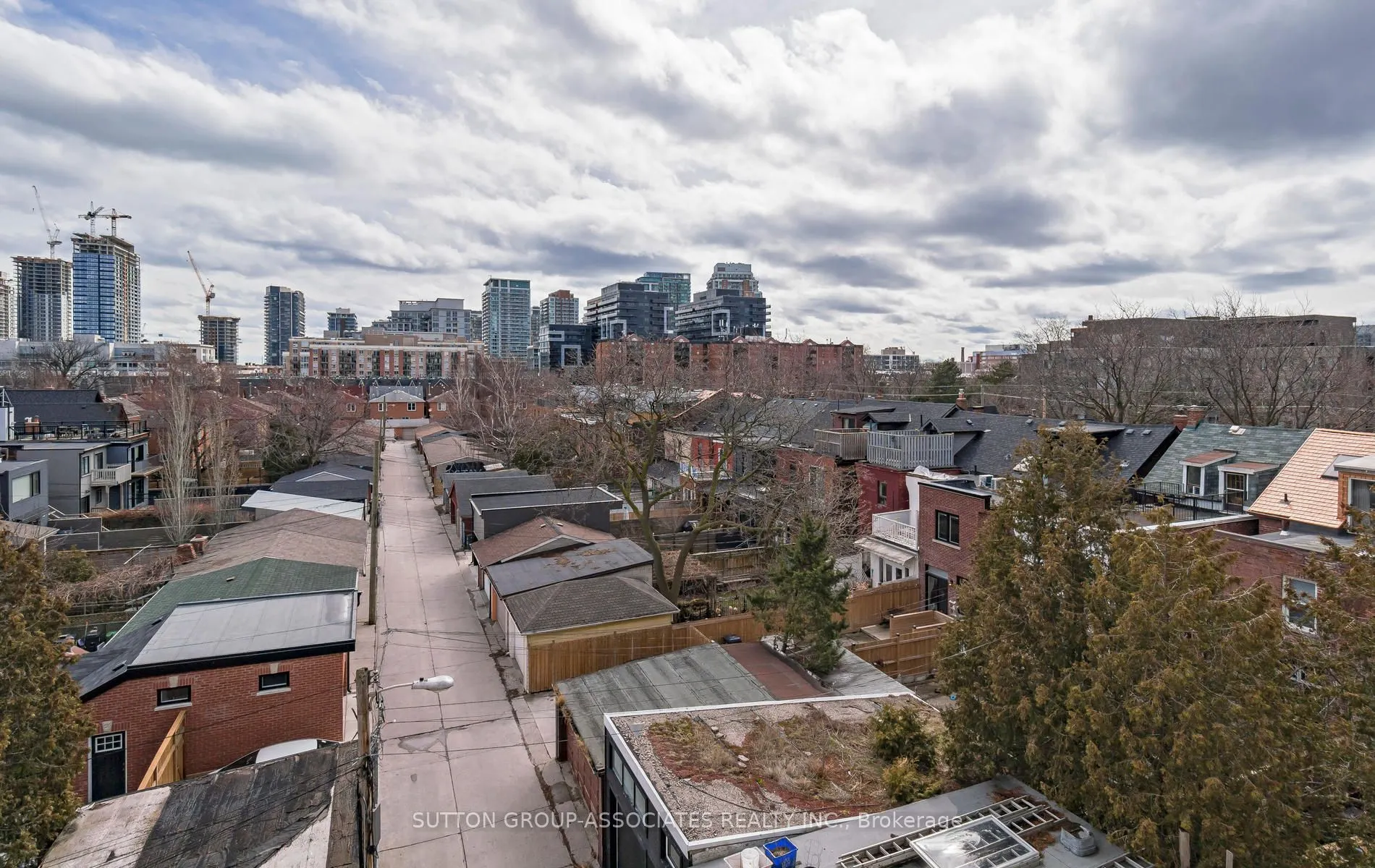 993 Queen Street W, #307