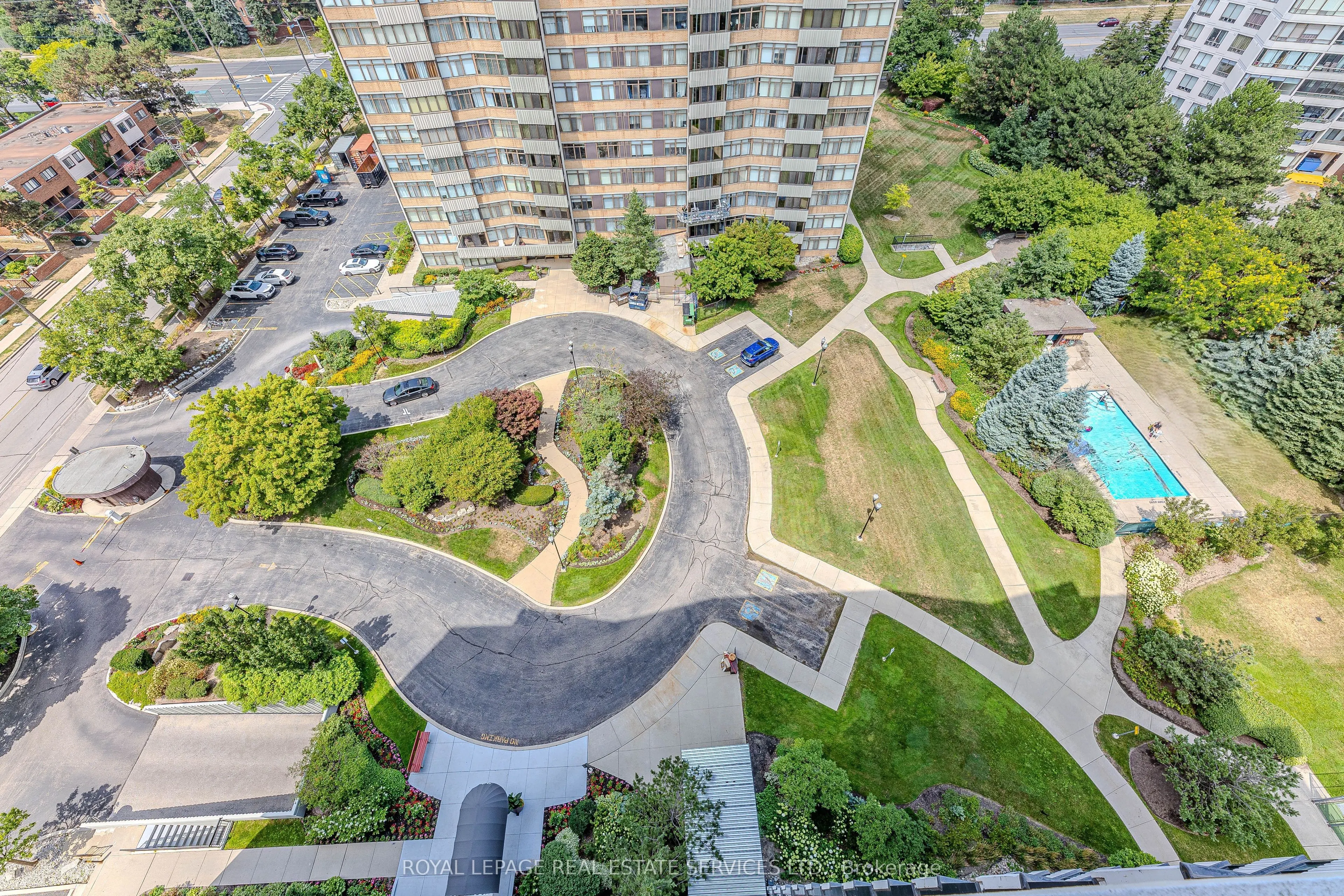 90 Fisherville Road, #PH 1