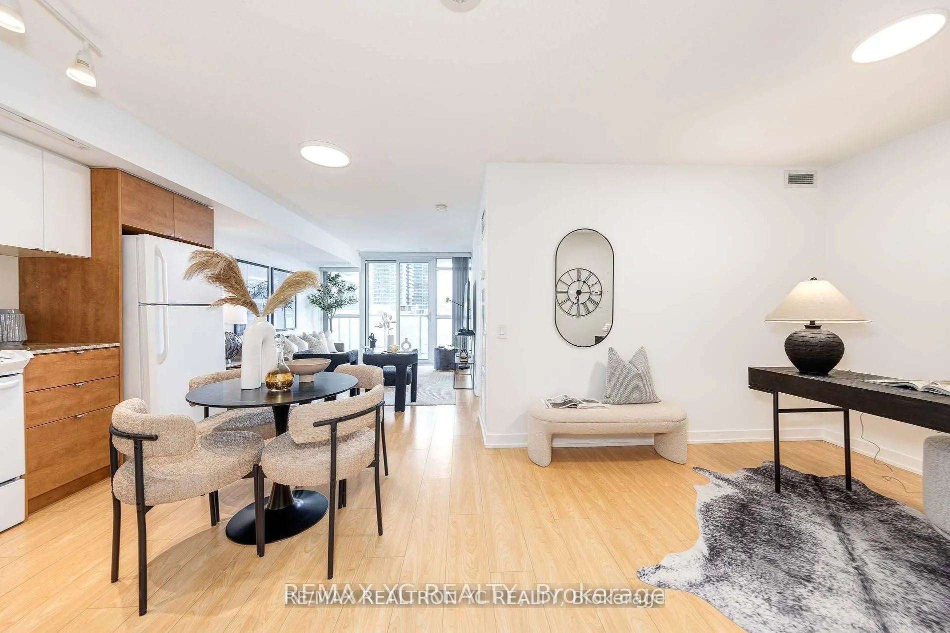121 Mcmahon Drive, #710