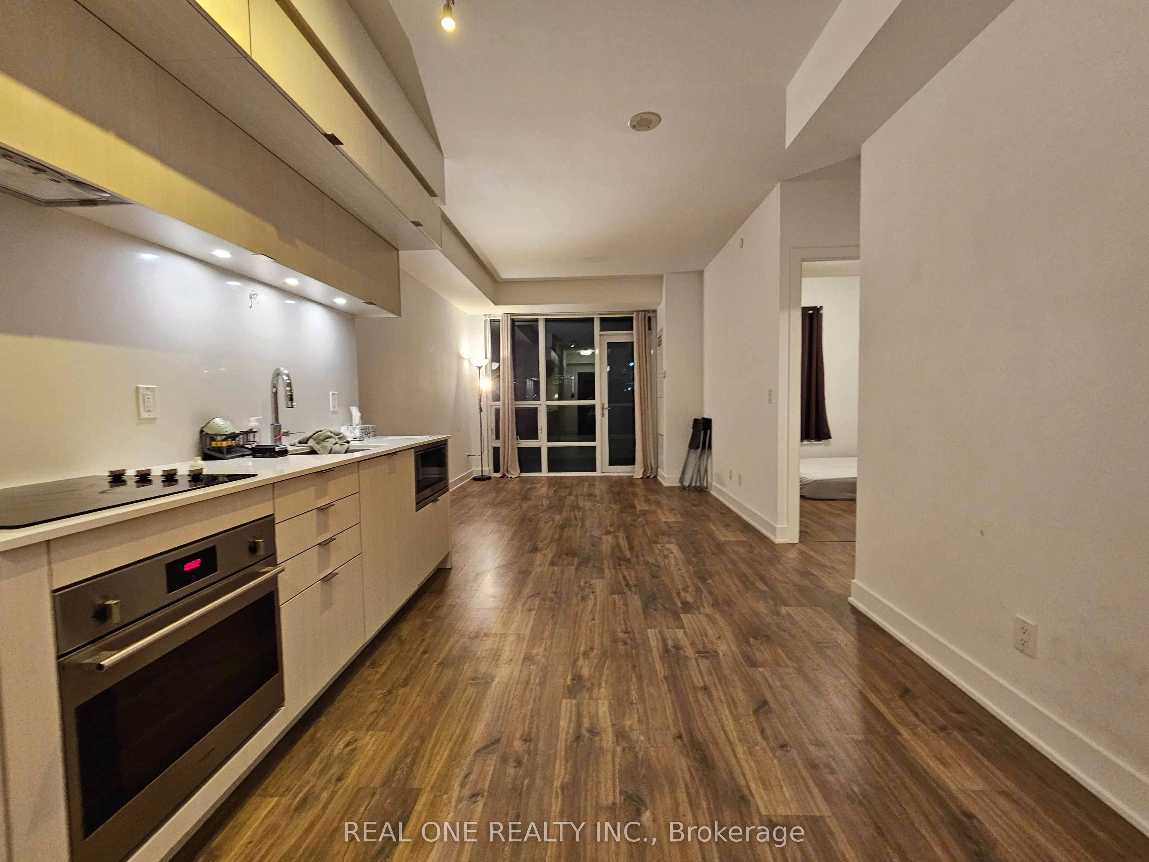 38 Cameron Street, #1113