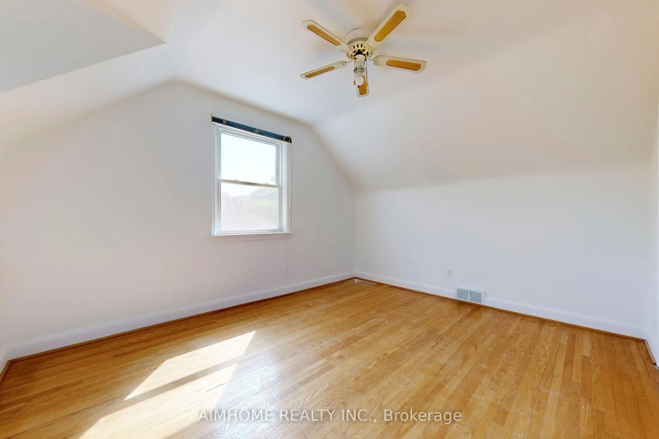 195 Finch Avenue E, #Entire Property