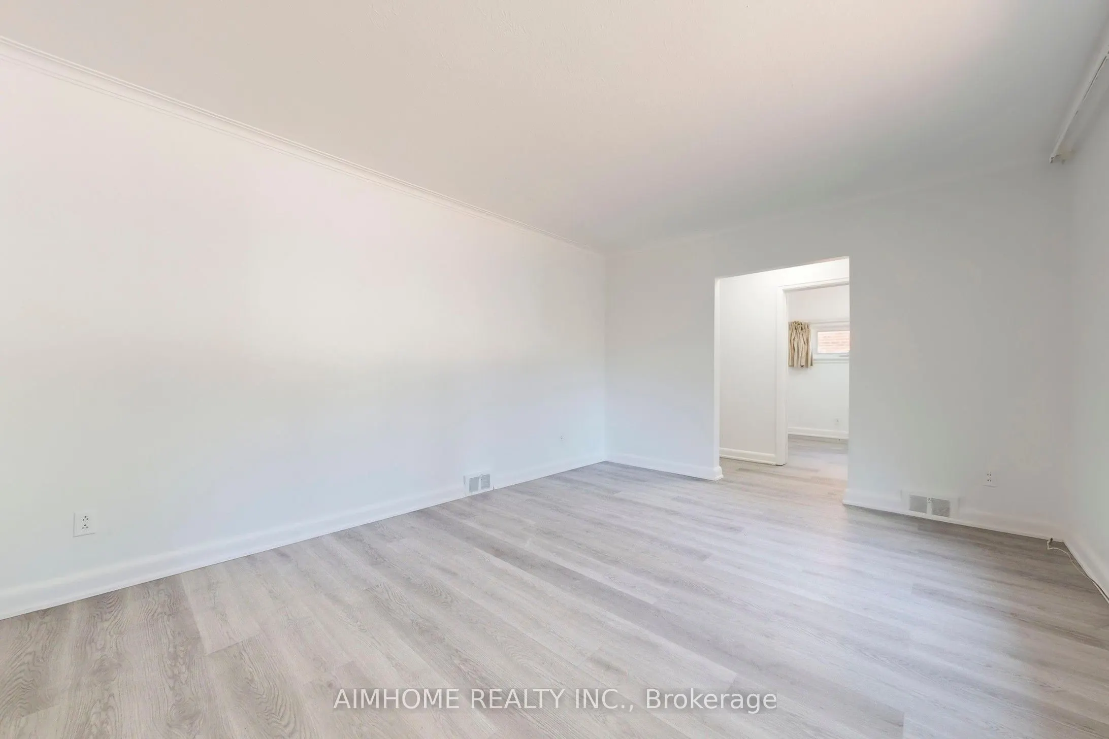 195 Finch Avenue E, #Entire Property