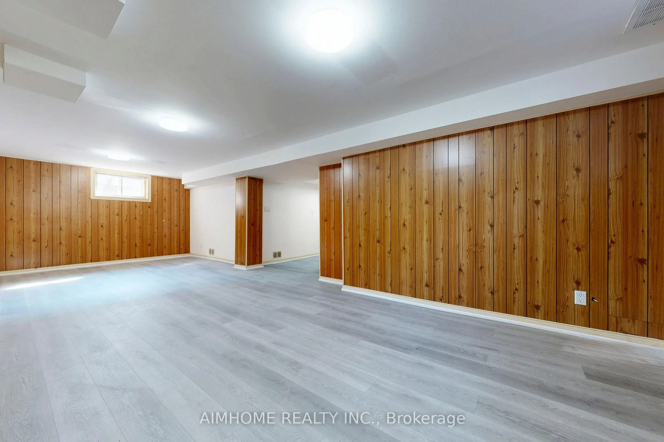 195 Finch Avenue E, #Entire Property
