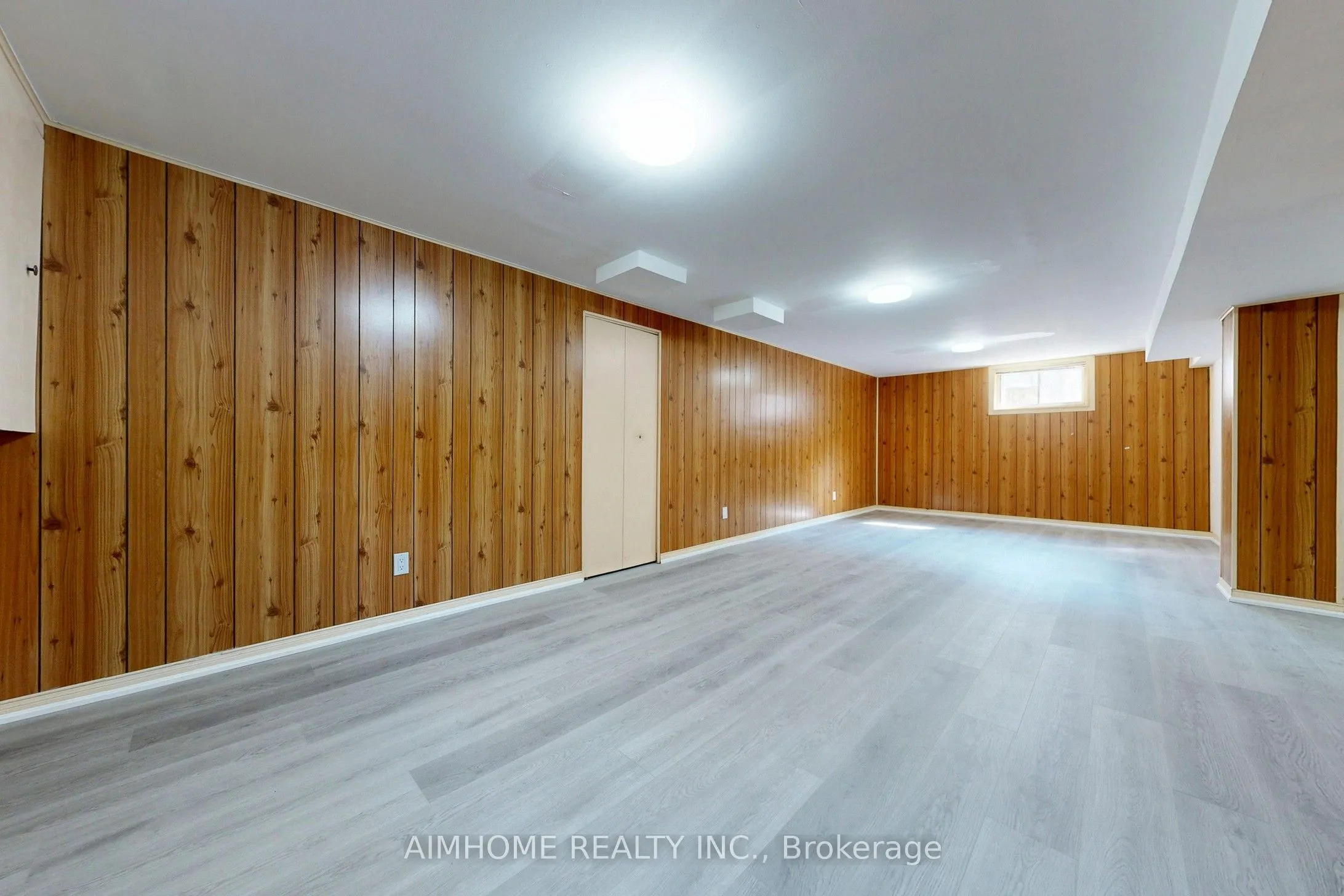 195 Finch Avenue E, #Entire Property