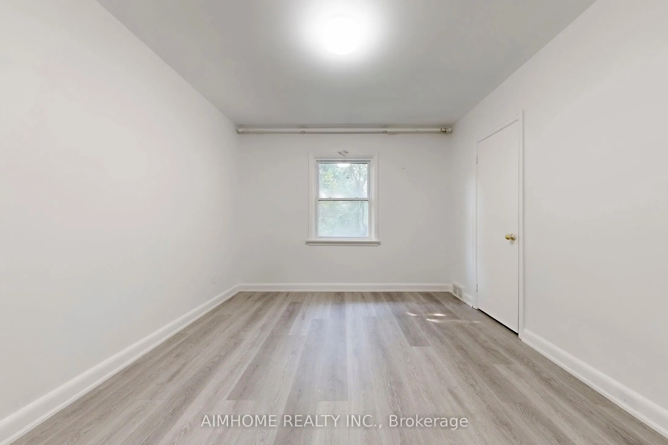 195 Finch Avenue E, #Entire Property