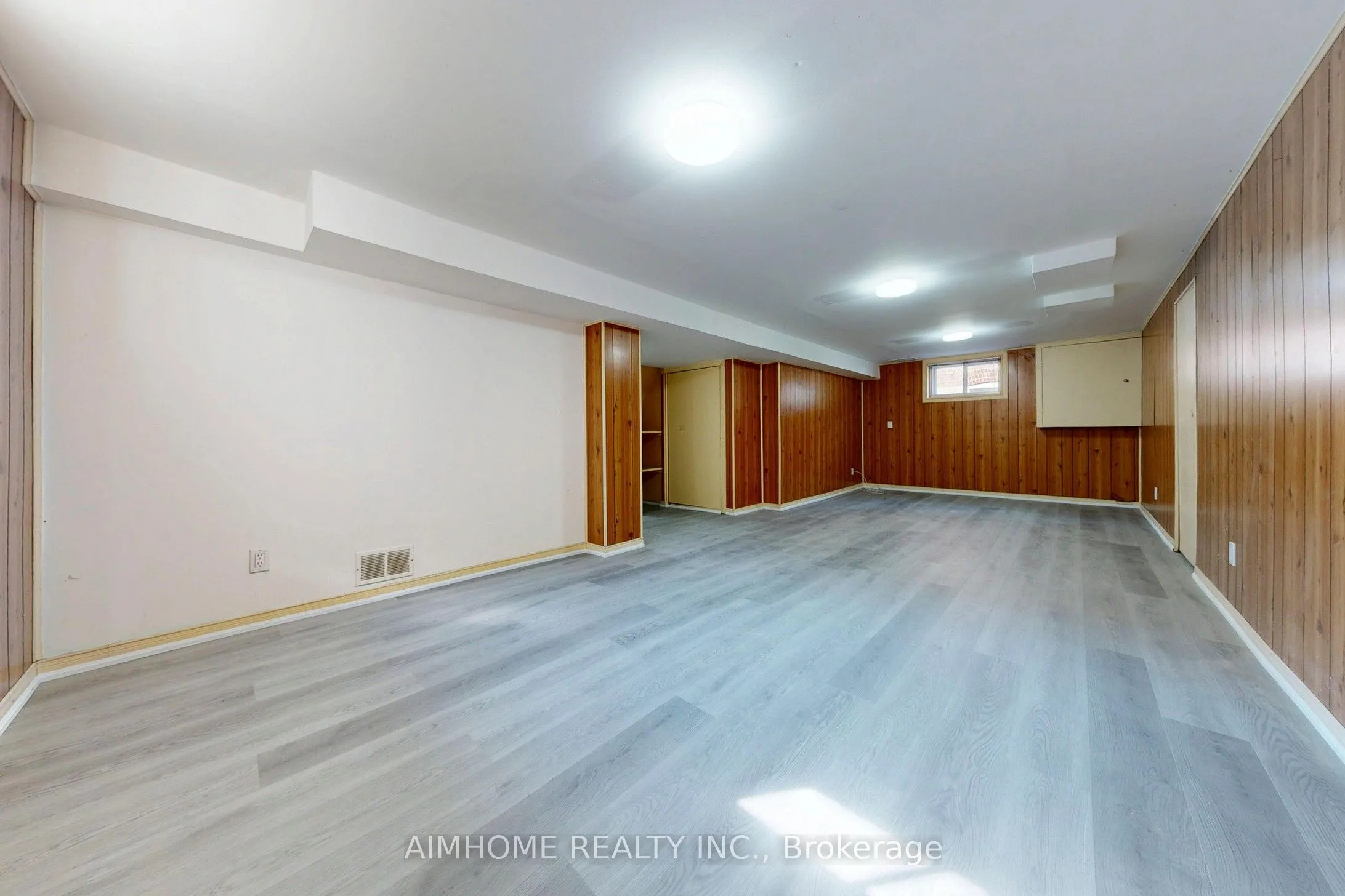 195 Finch Avenue E, #Entire Property