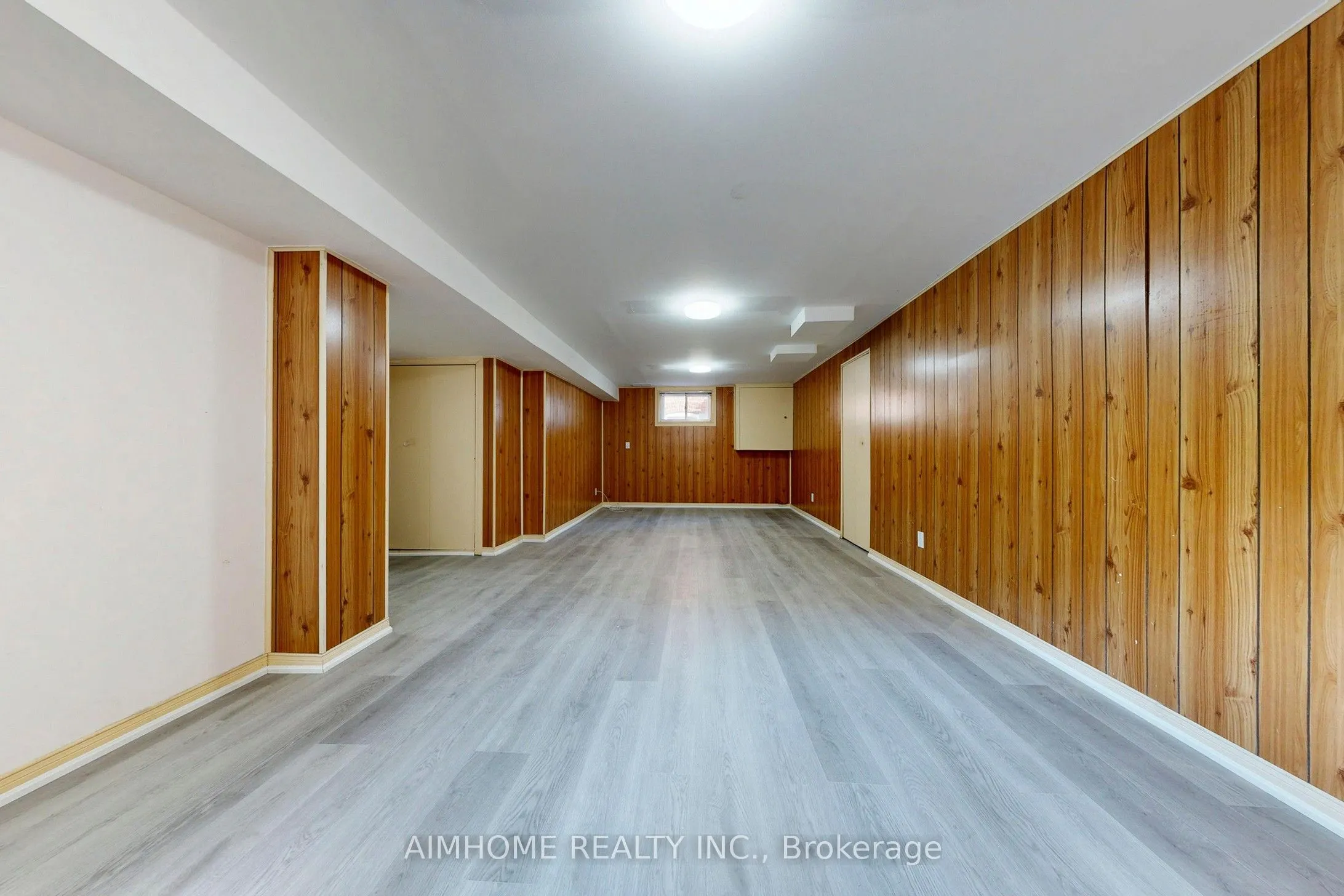 195 Finch Avenue E, #Entire Property