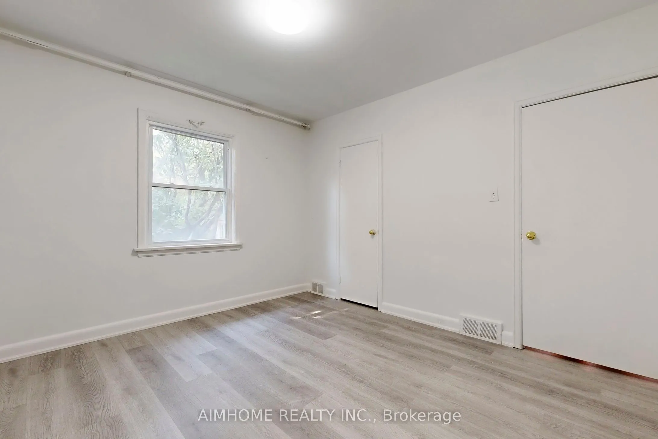195 Finch Avenue E, #Entire Property