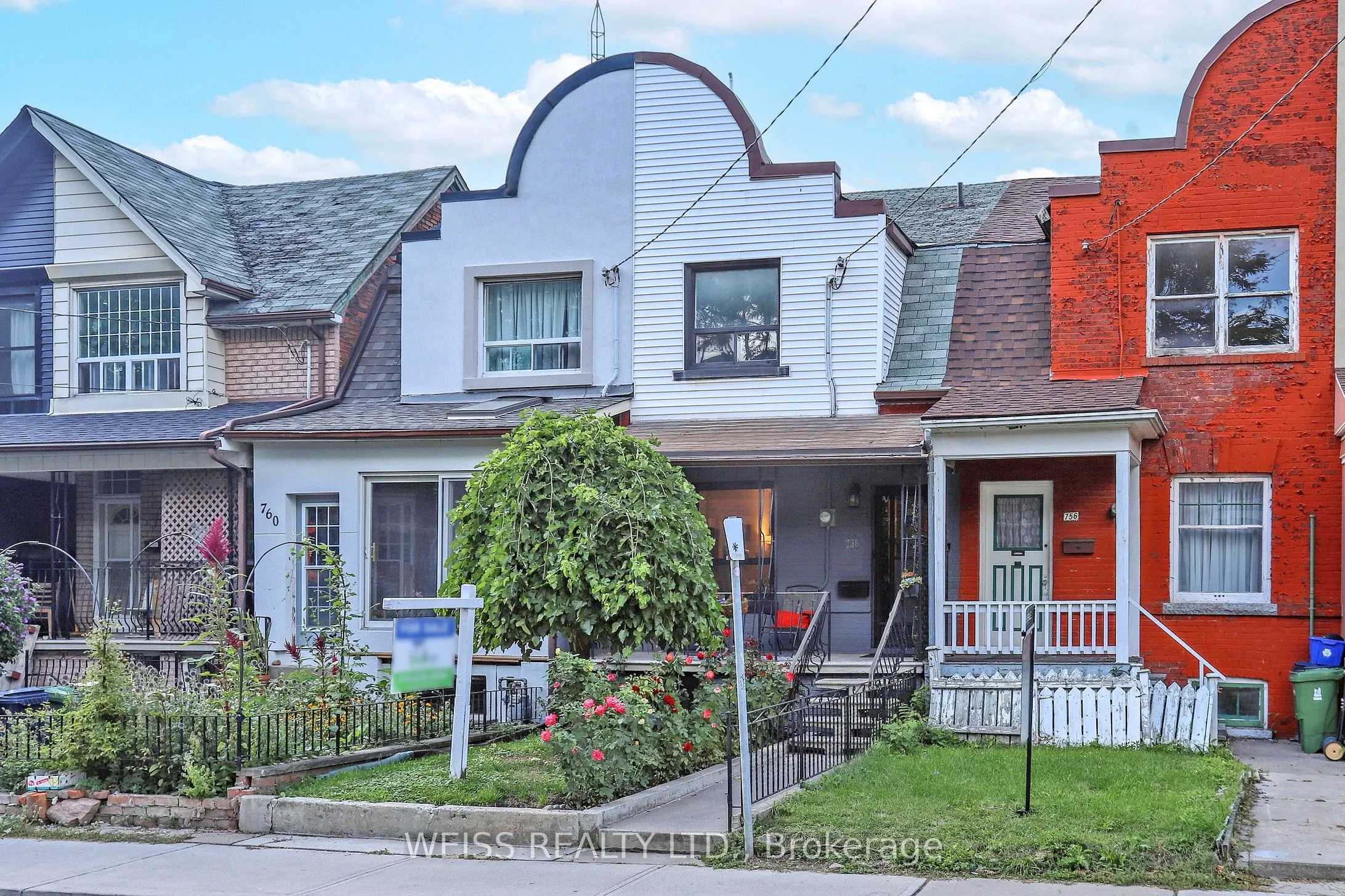 758 Richmond Street W
