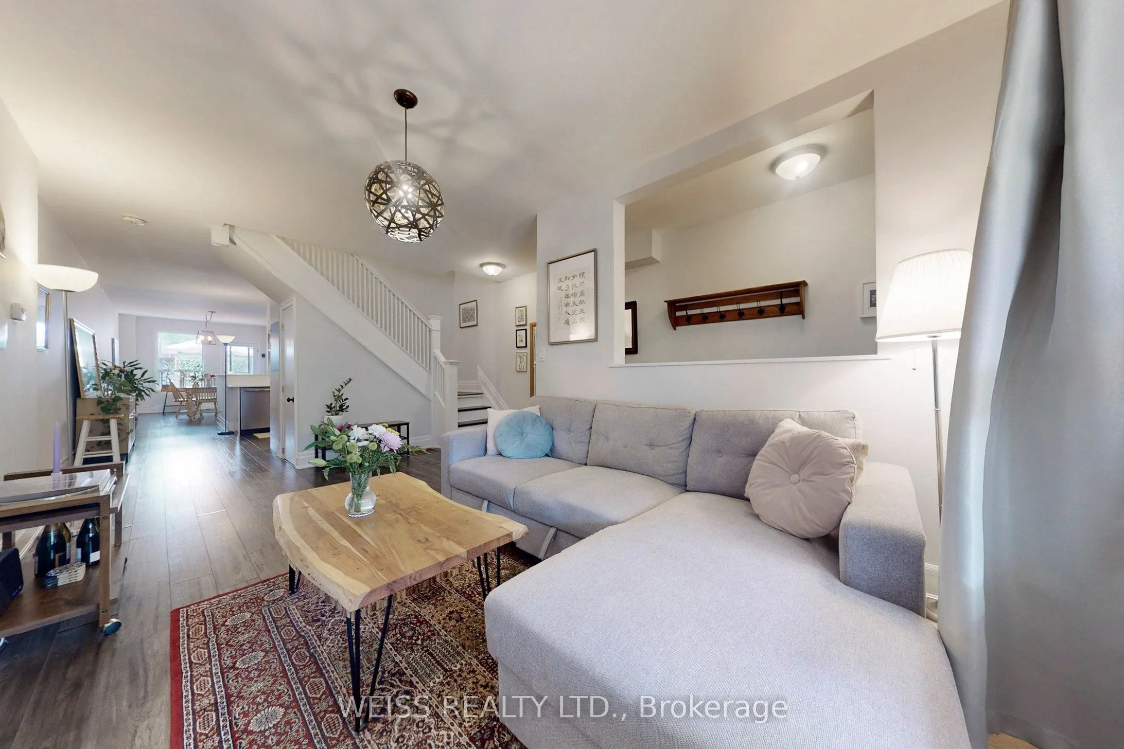 758 Richmond Street W