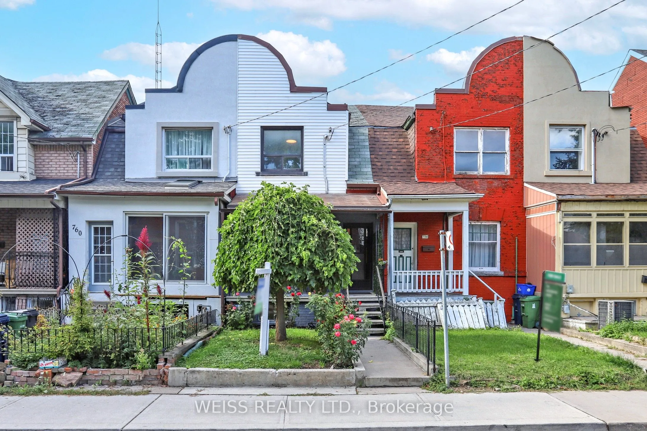 758 Richmond Street W