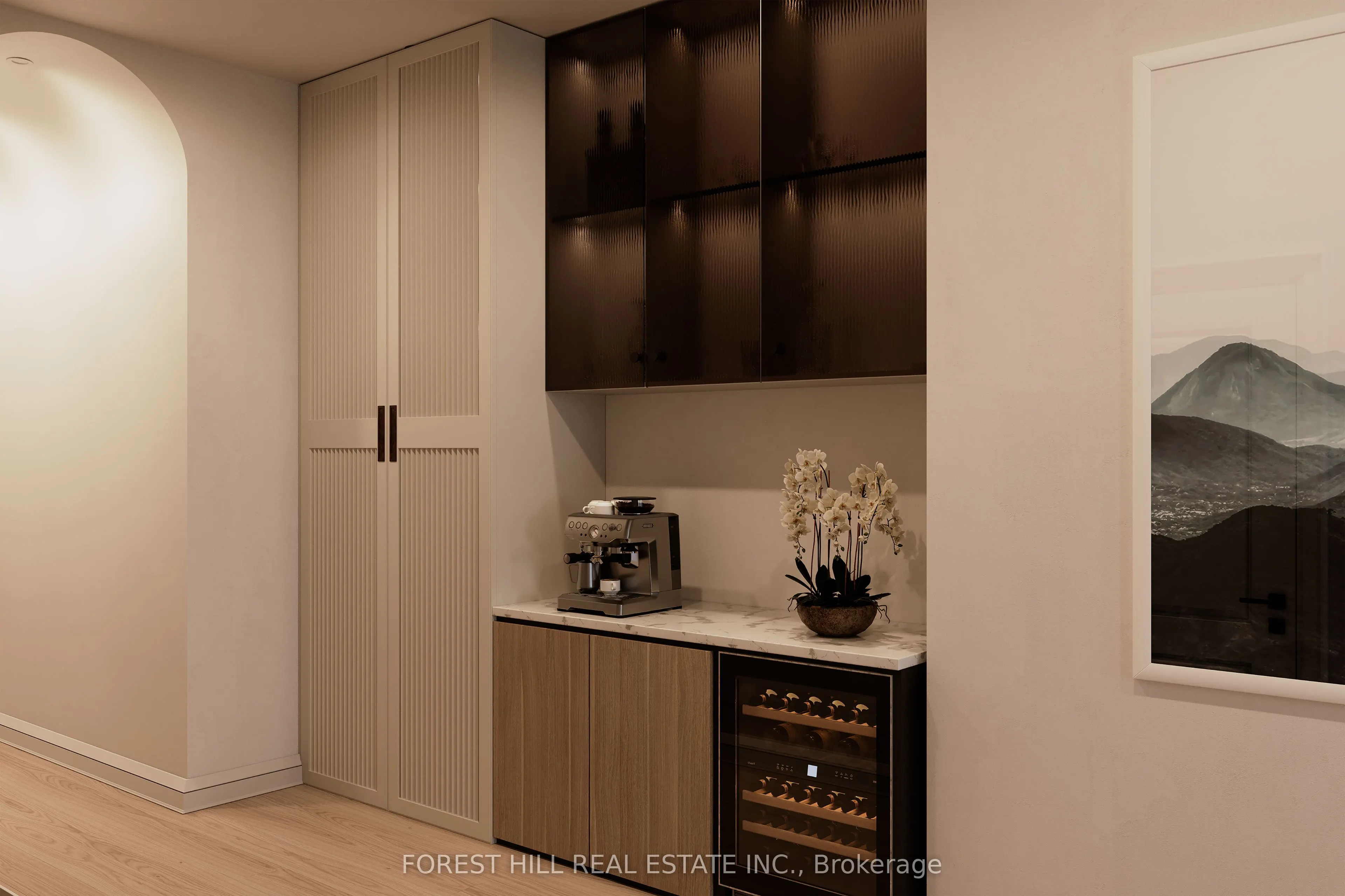 2010 Bathurst Street, ##5B