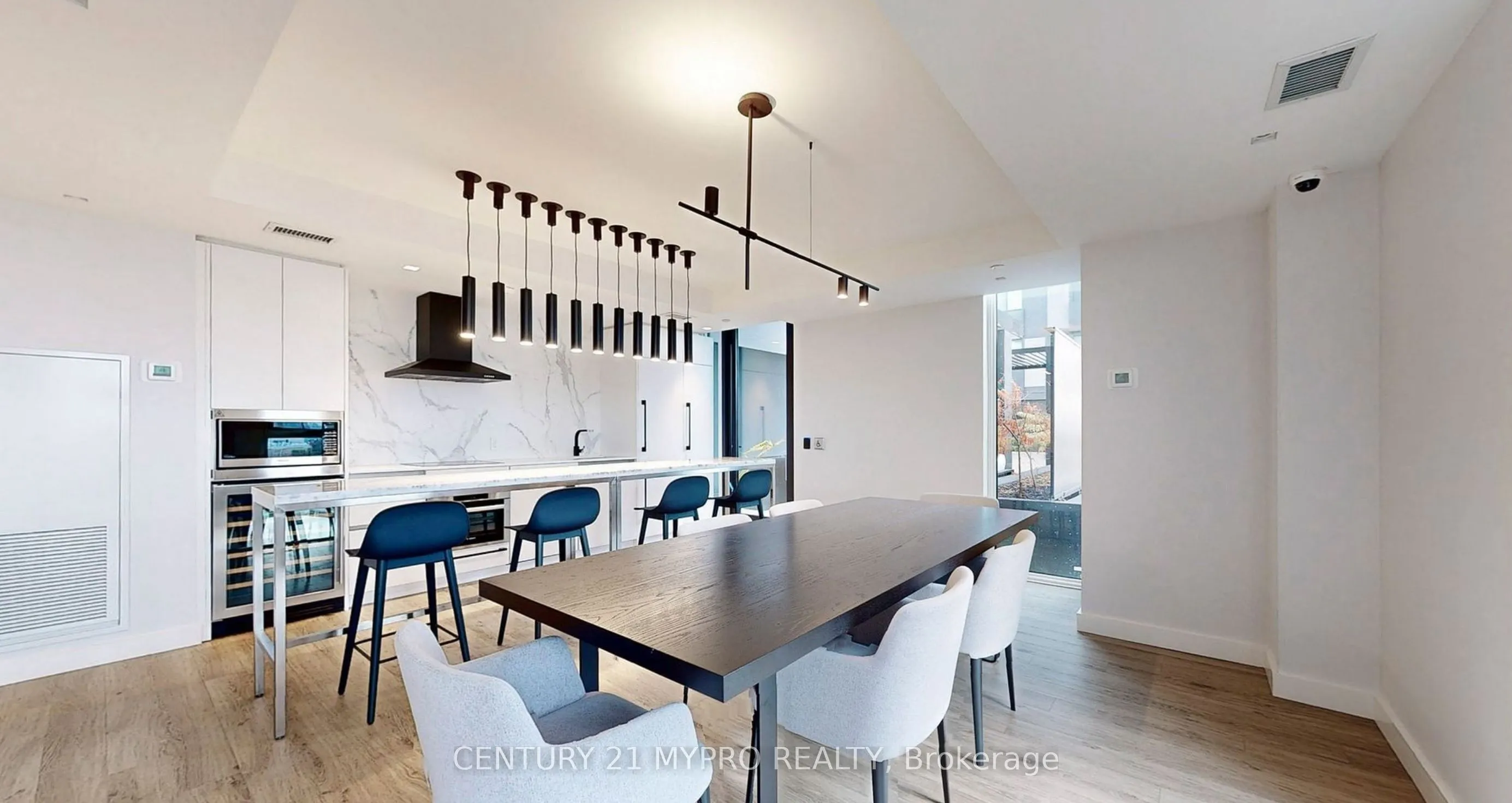 30 Tretti Way, #518