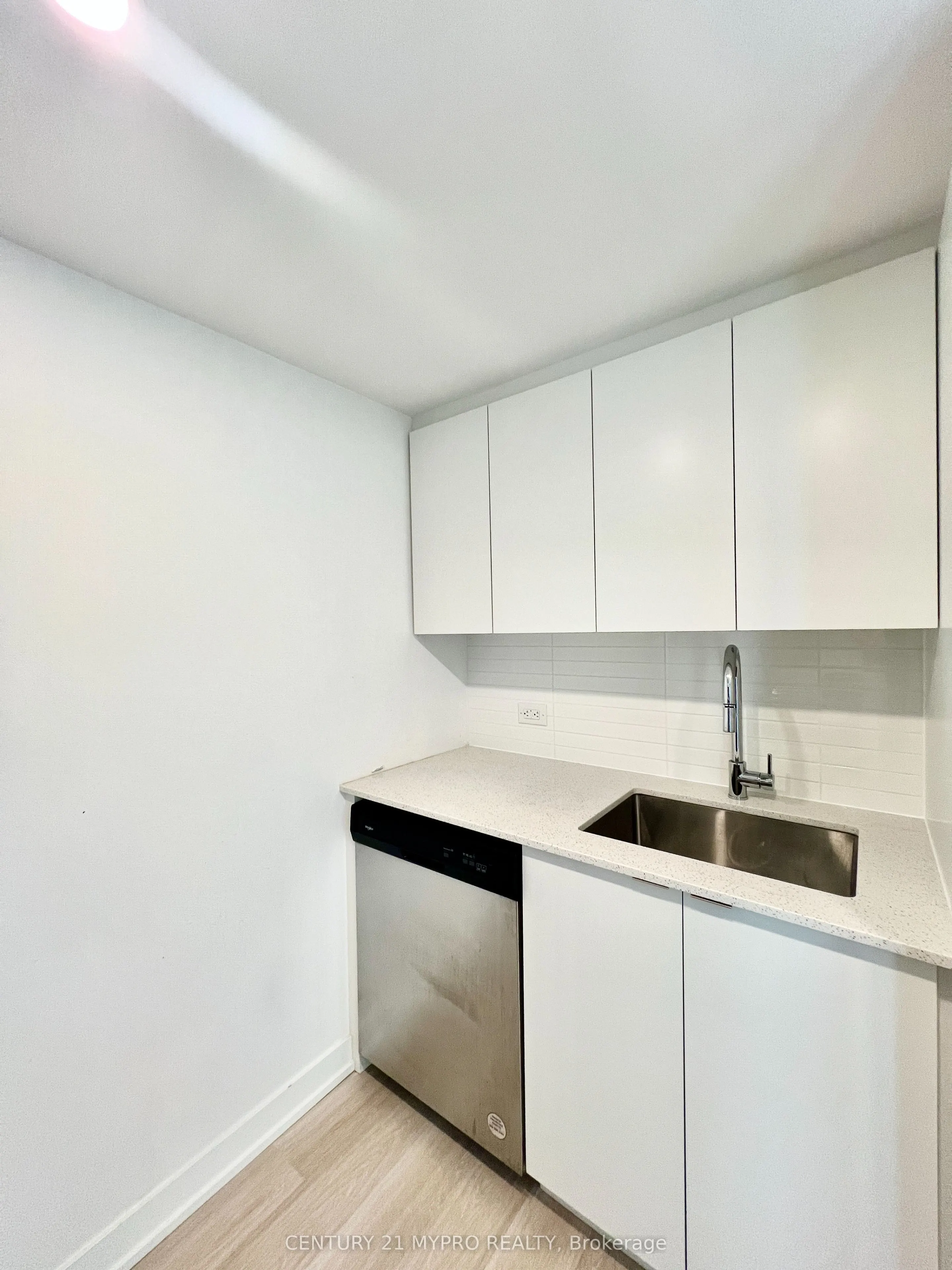 30 Tretti Way, #518