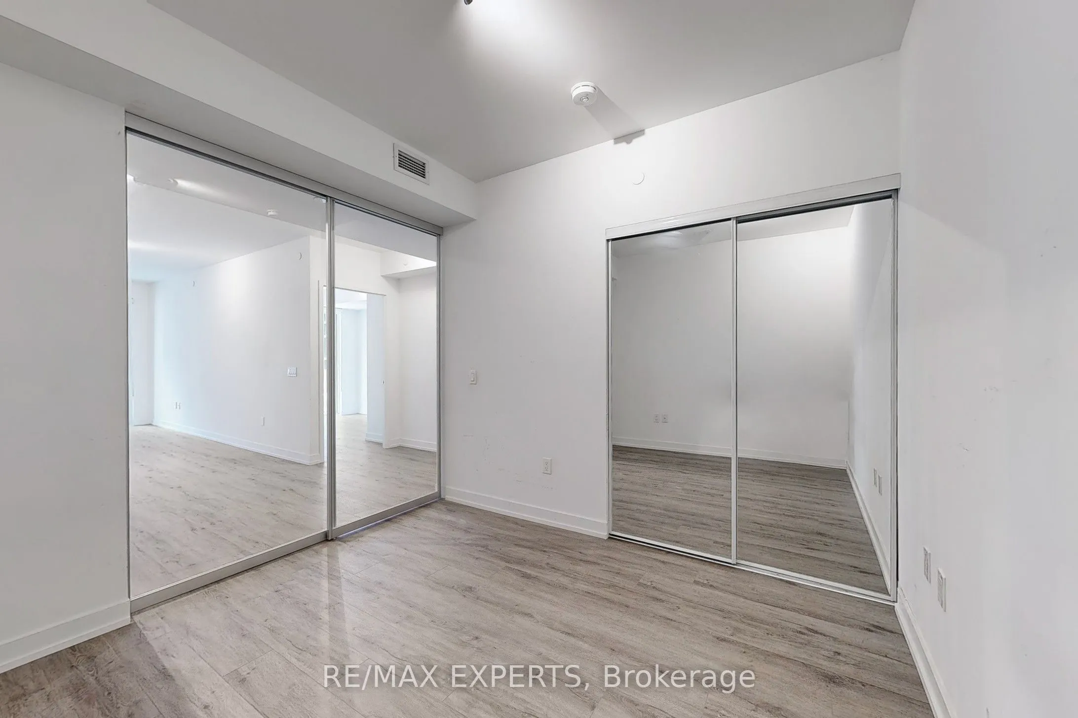 158 Front Street E, #316