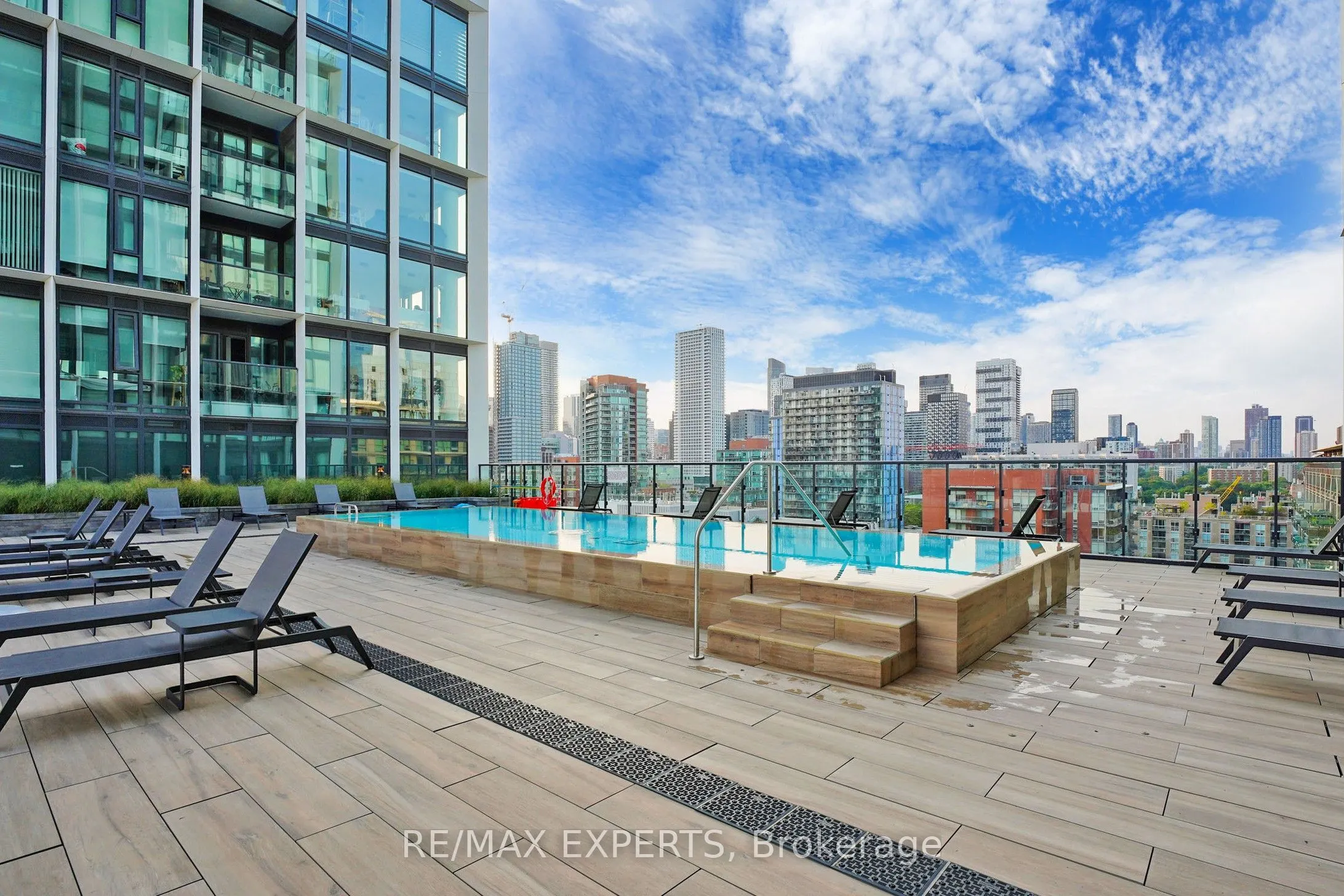 158 Front Street E, #316