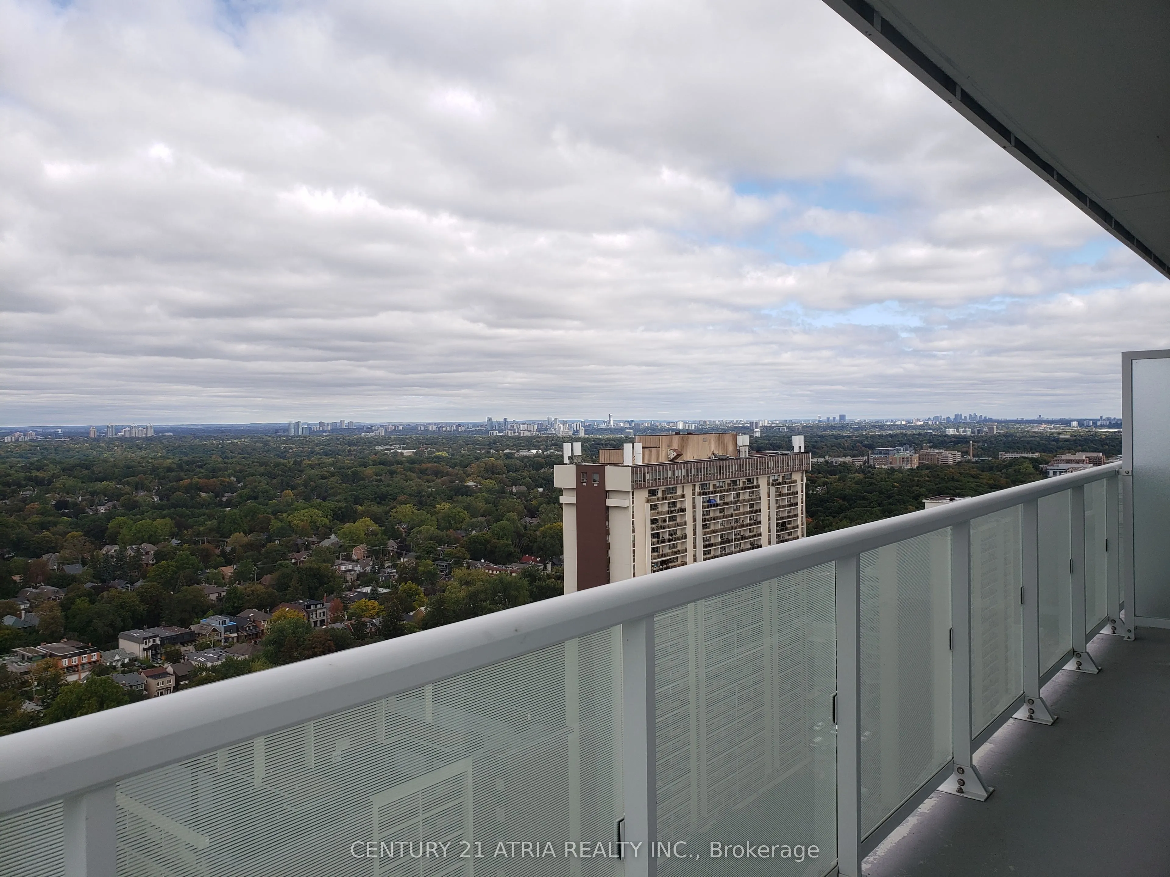 101 Erskine Avenue, #2915