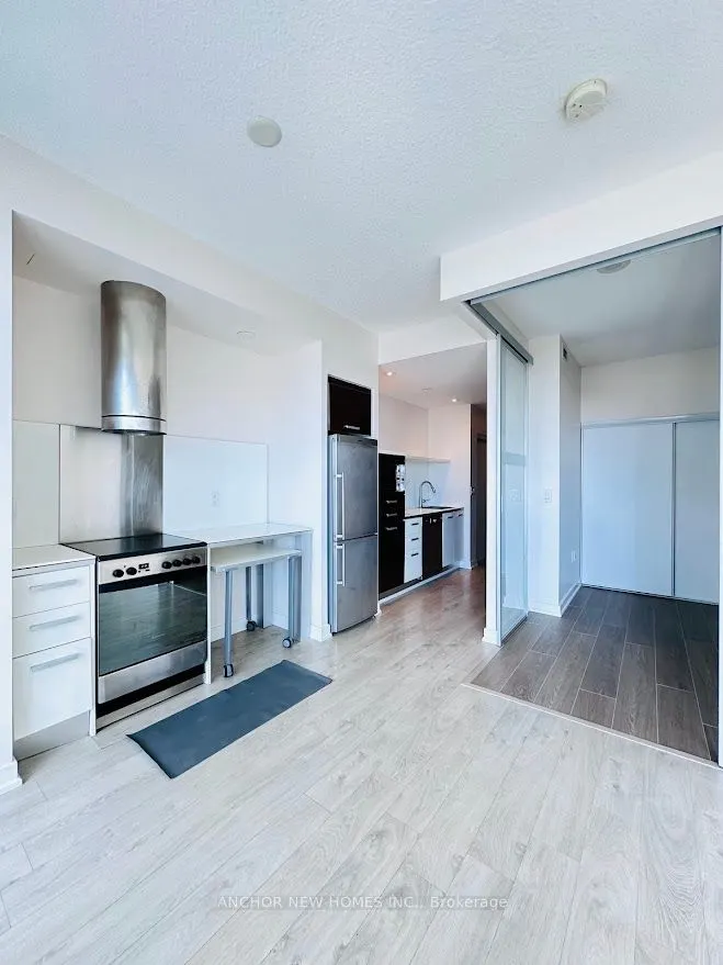 38 Dan Leckie Way, #1702