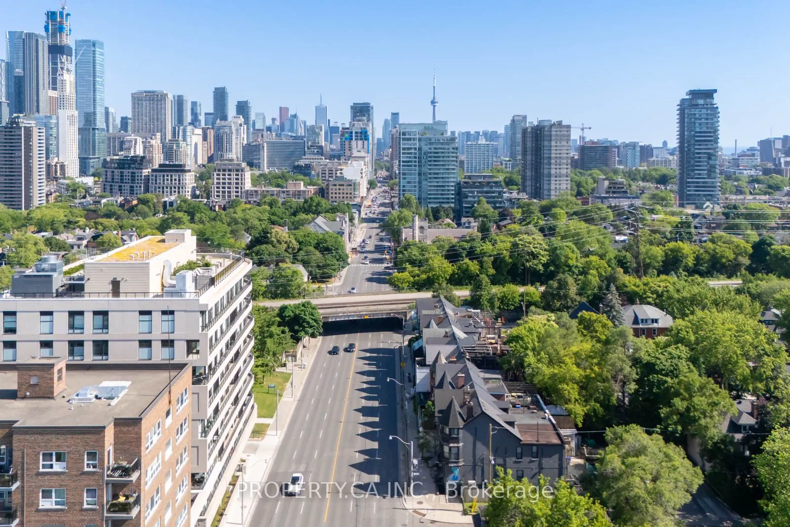 300 Avenue Road, #5