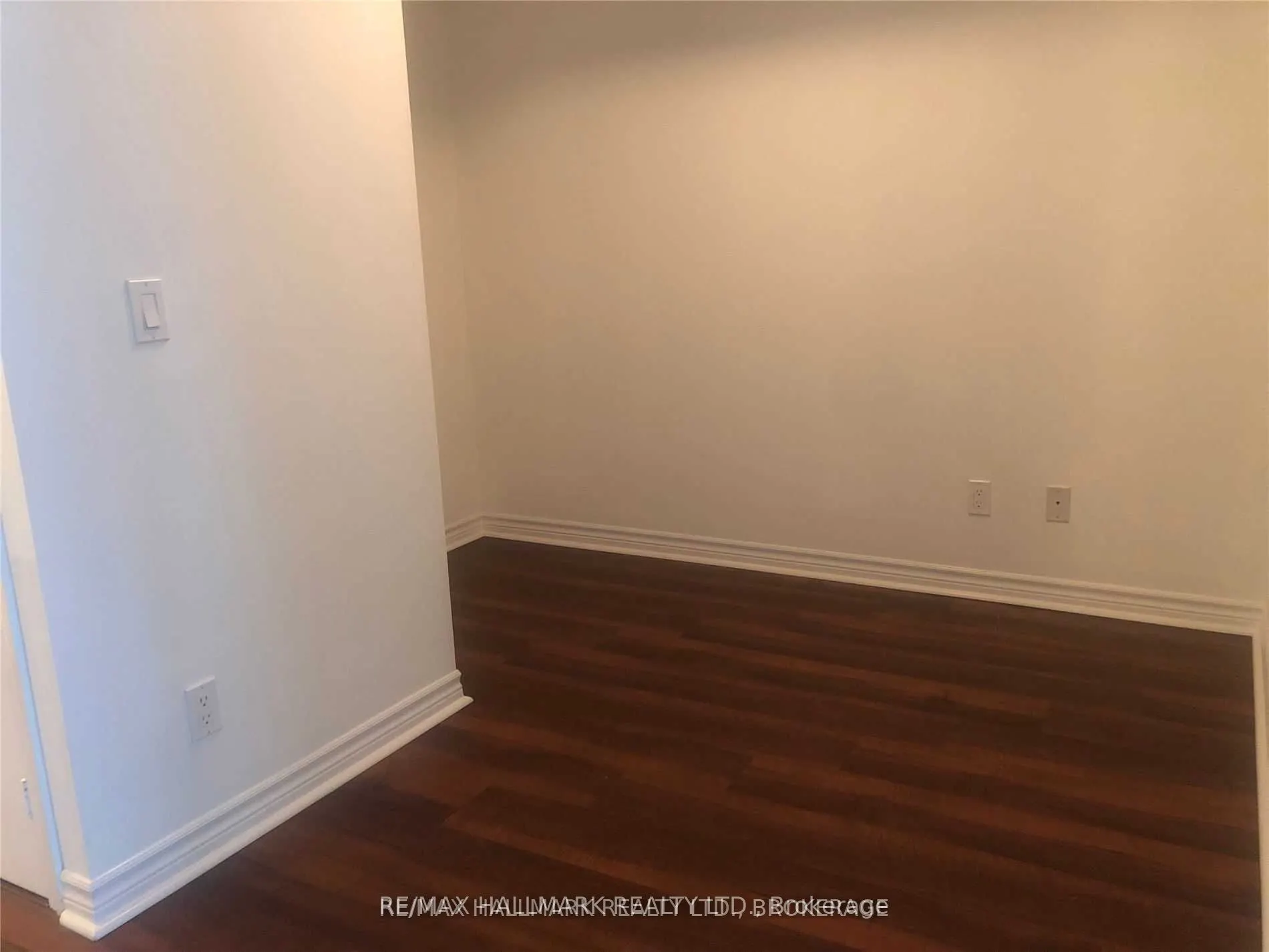 19 Grand Trunk Crescent, #2008