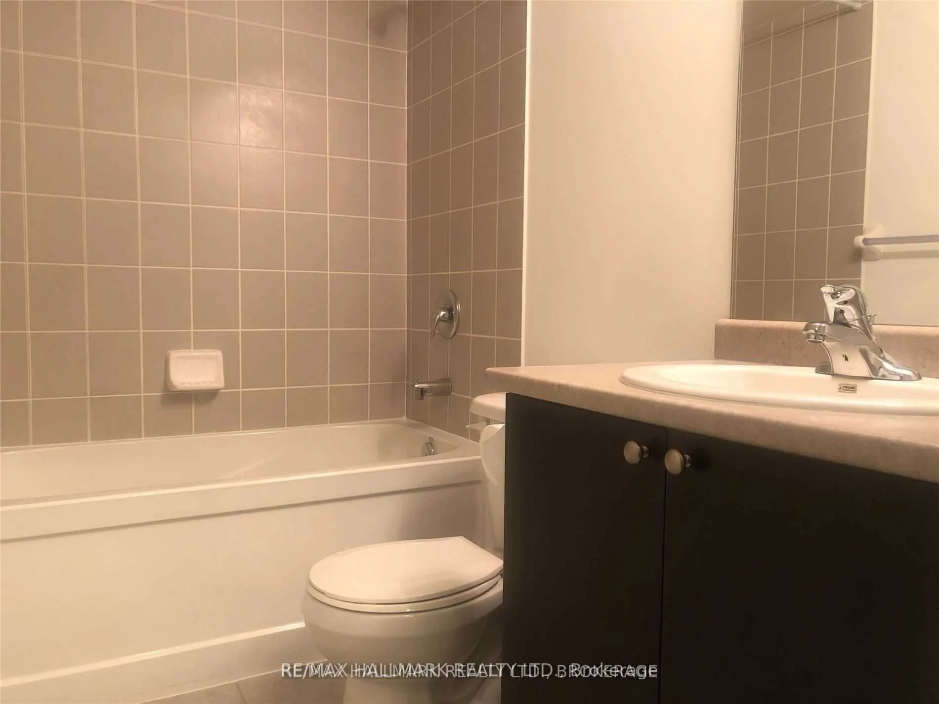 19 Grand Trunk Crescent, #2008