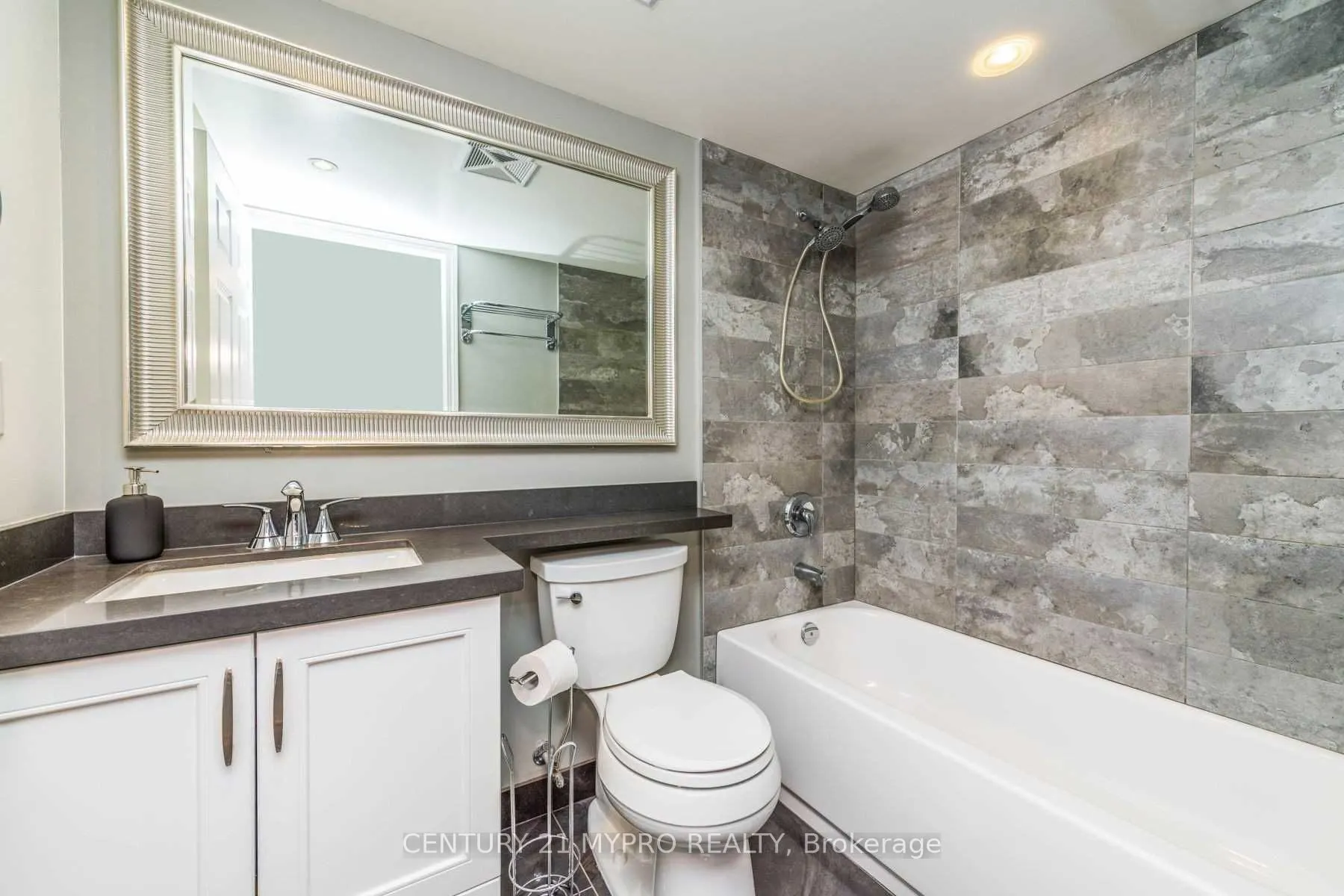 5508 Yonge Street, #1001