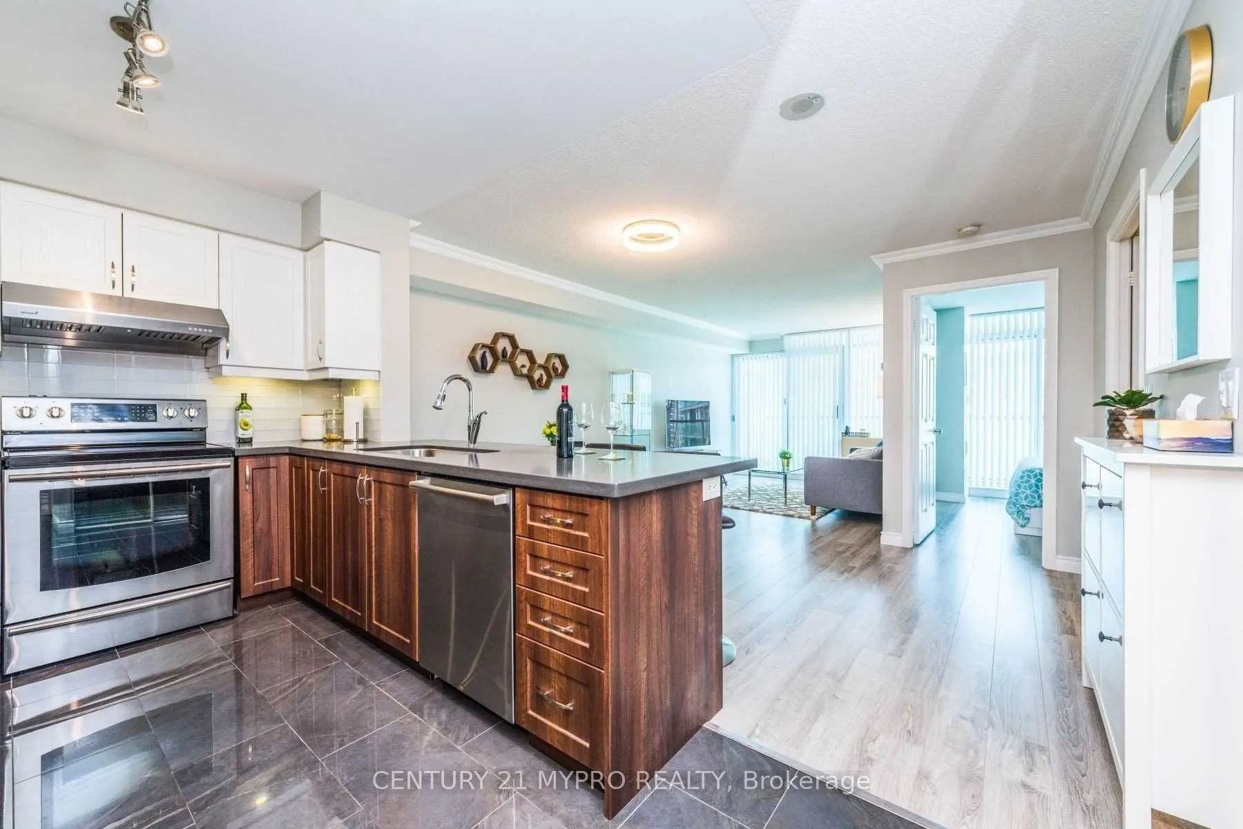 5508 Yonge Street, #1001