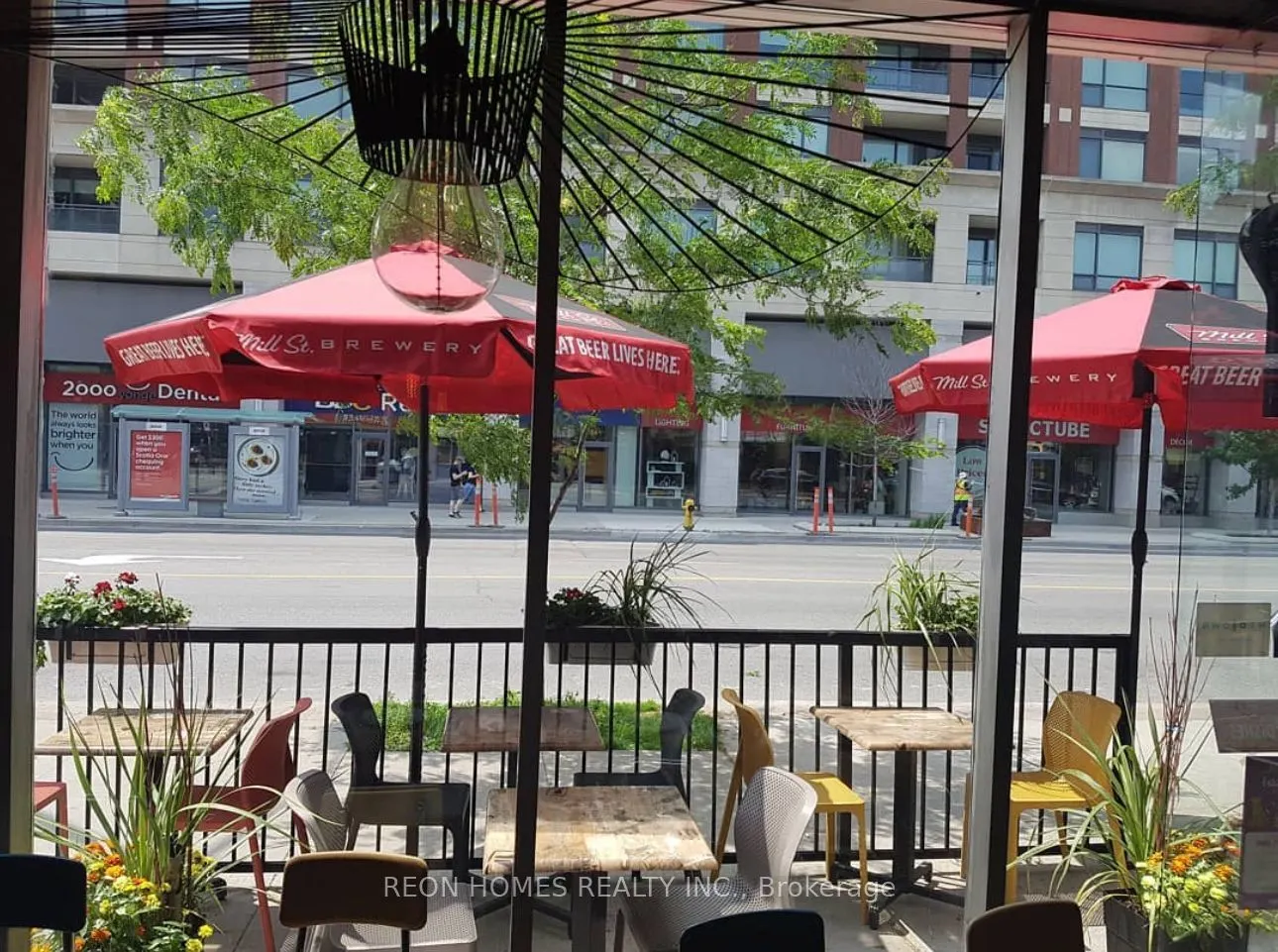 1991 Yonge Street