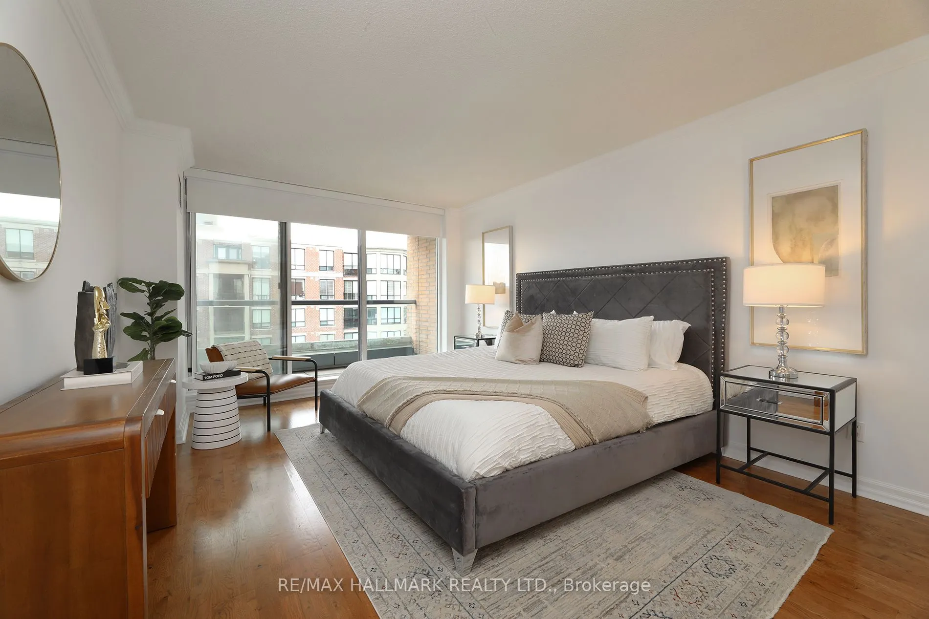 2727 Yonge Street, #609