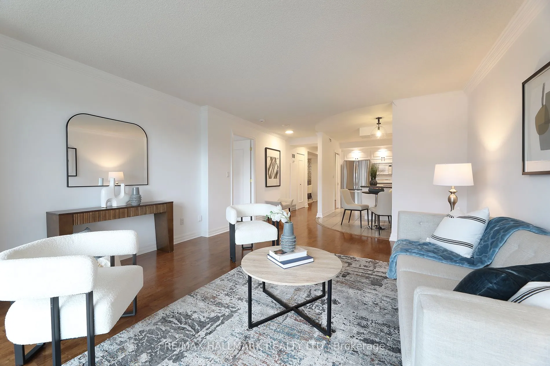 2727 Yonge Street, #609
