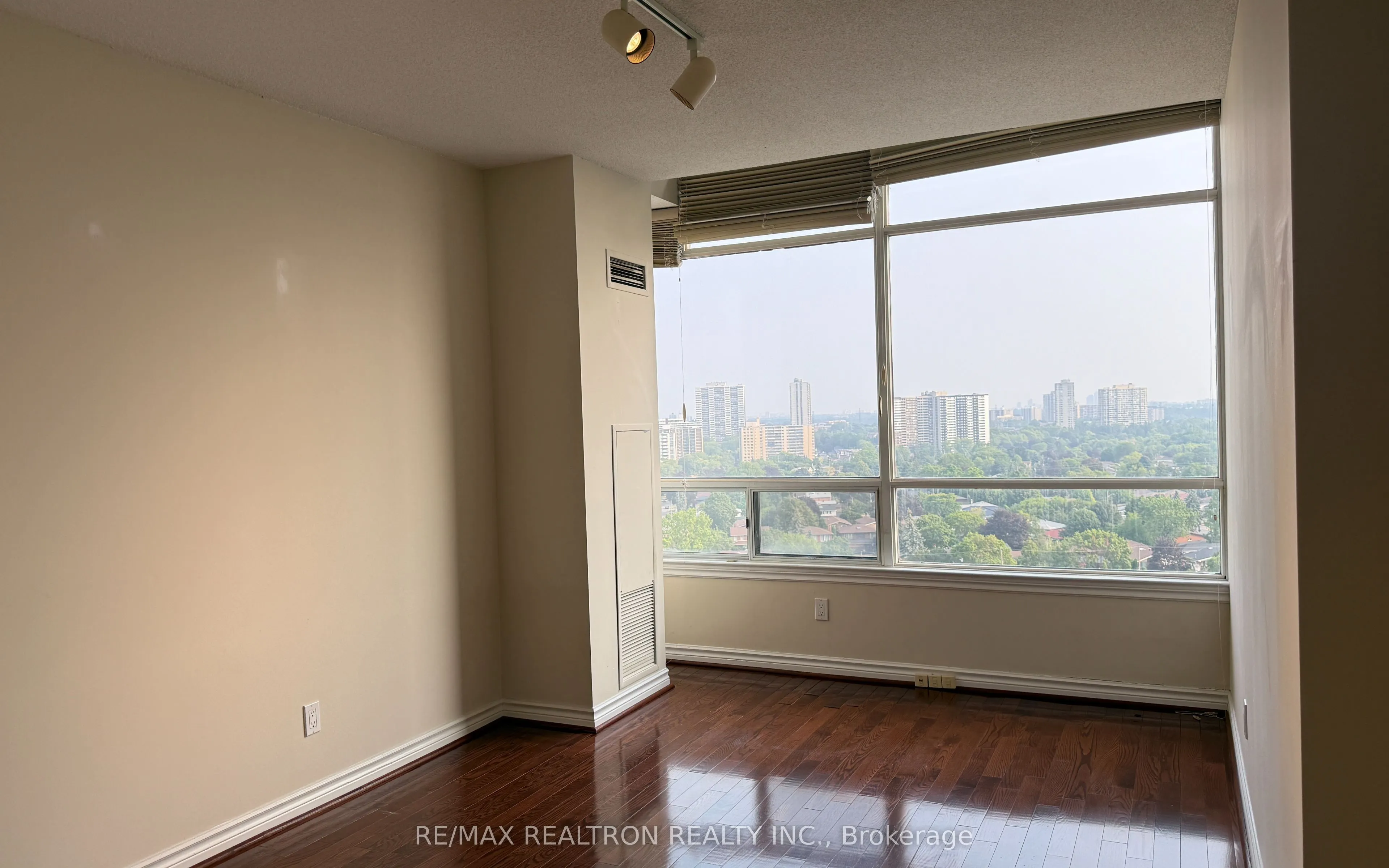 1131 Steeles Avenue W, #PH104