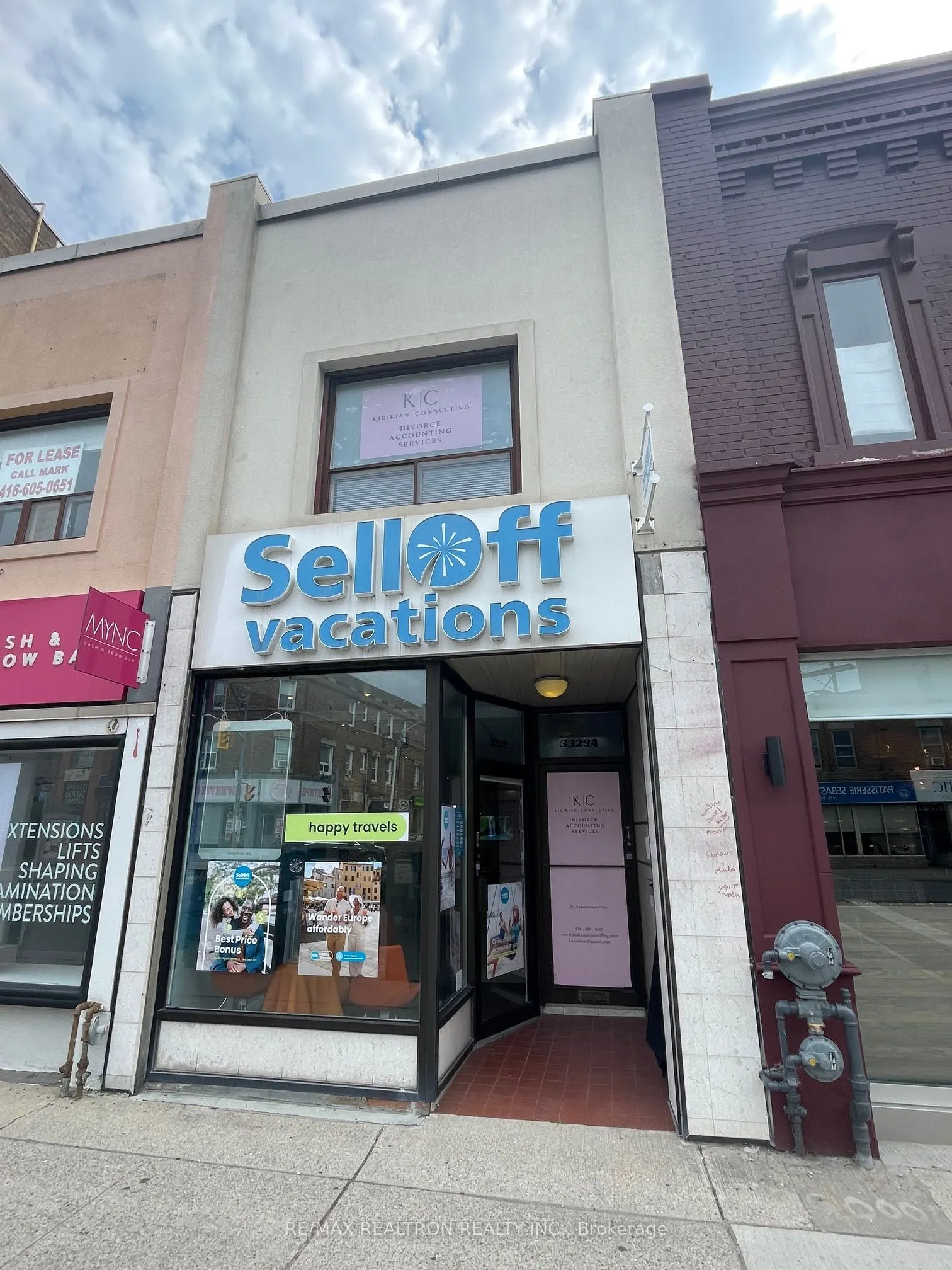 3329 Yonge Street