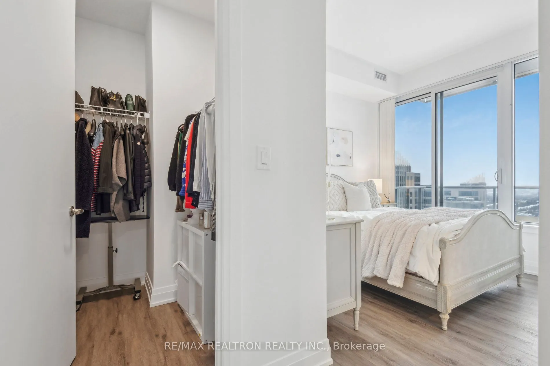 75 Canterbury Place, #PH501