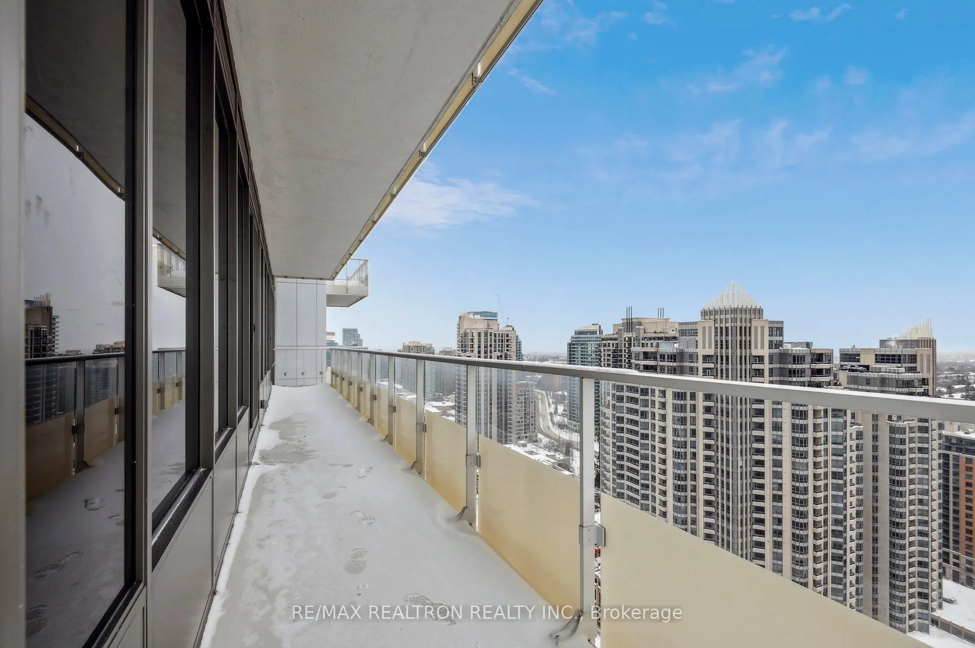 75 Canterbury Place, #PH501