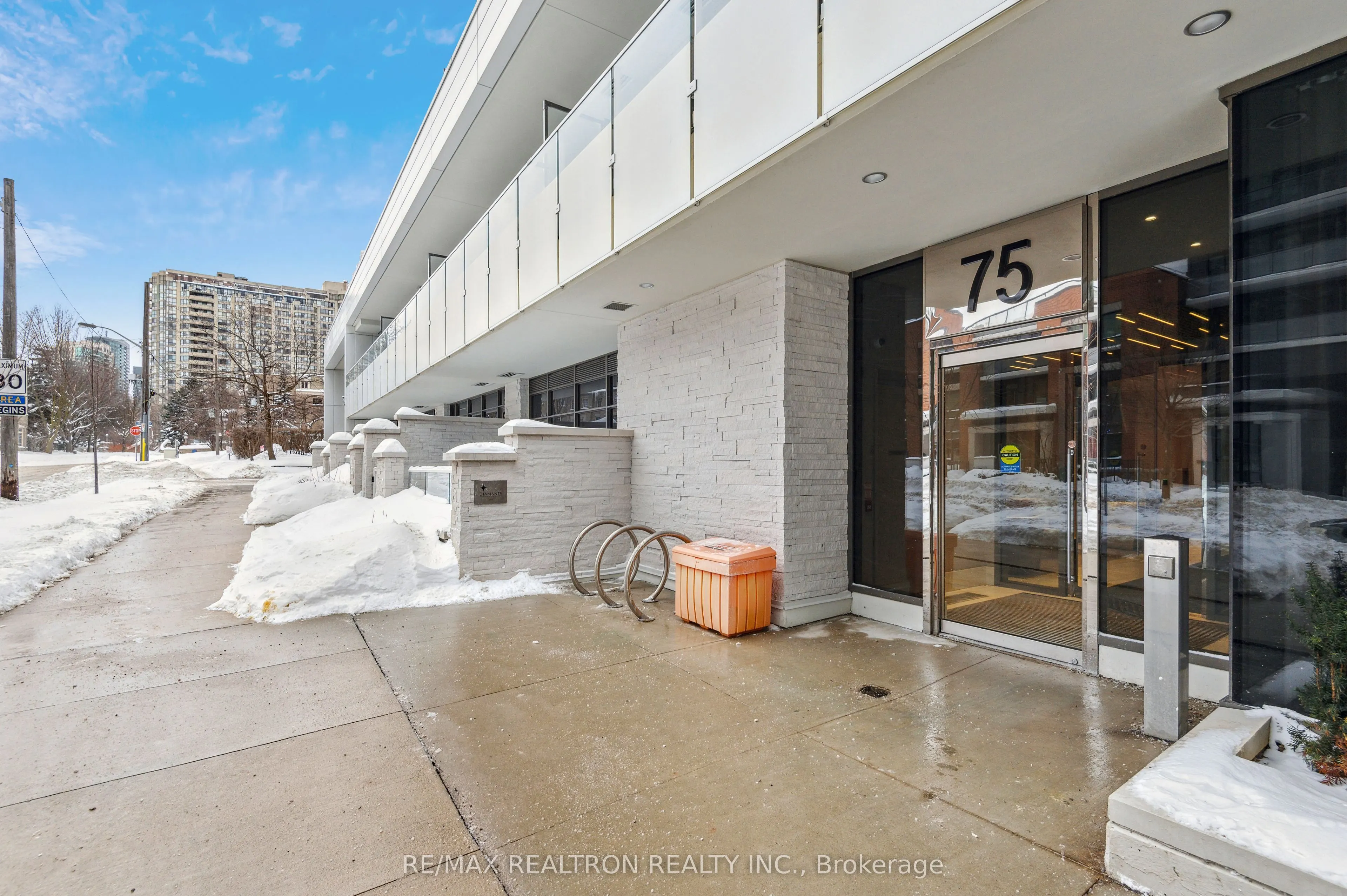 75 Canterbury Place, #PH501