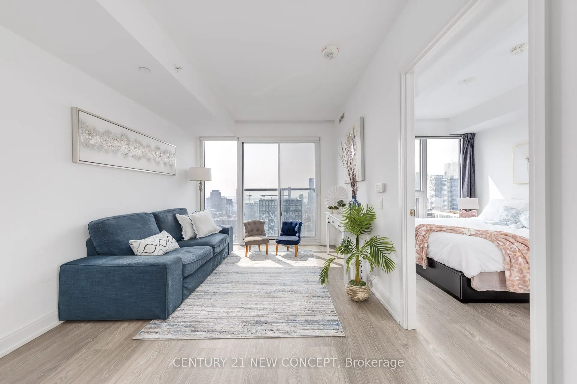 181 Dundas Street E, #4209
