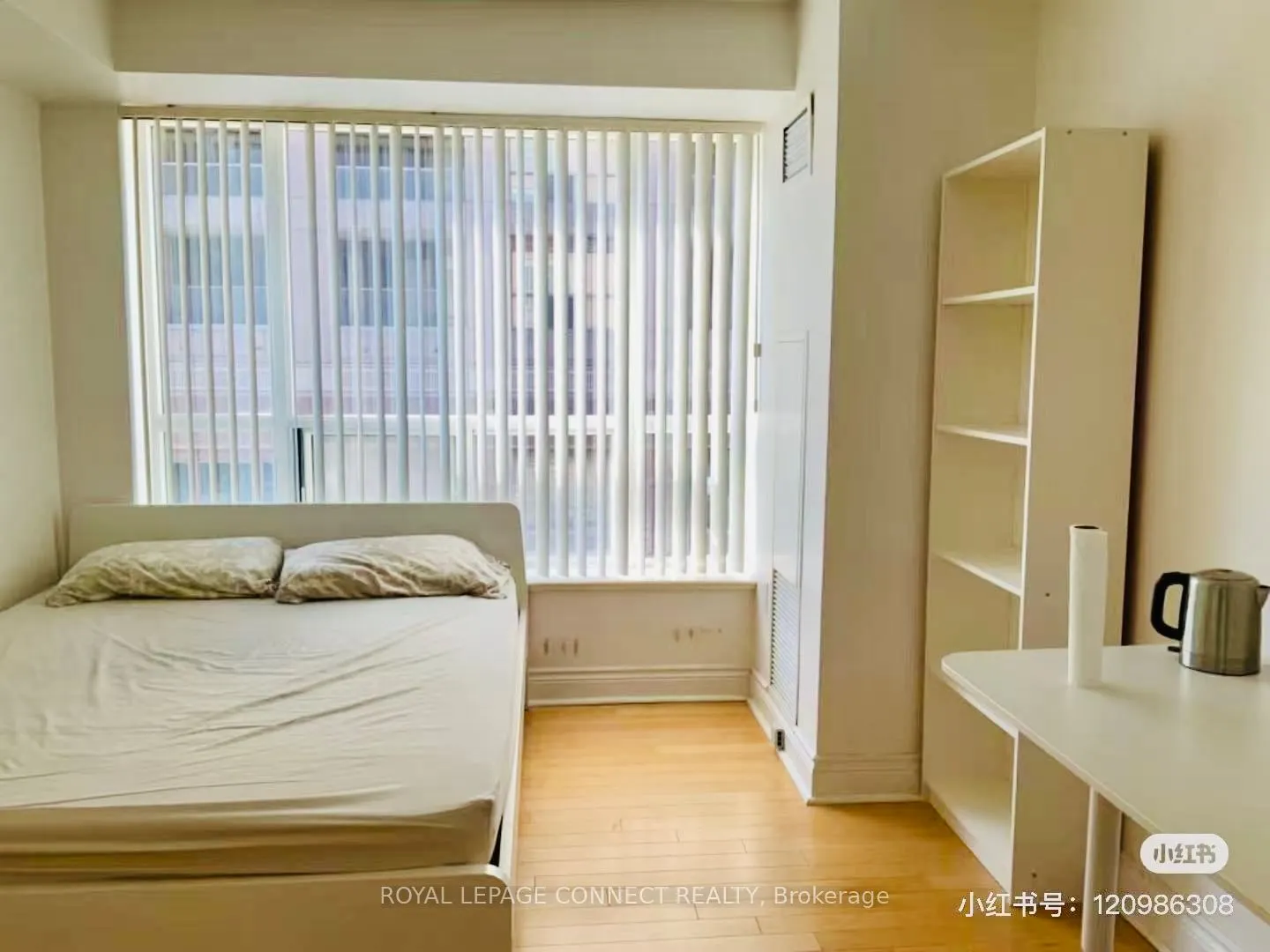889 Bay Street, #304(2nd BR+Den)