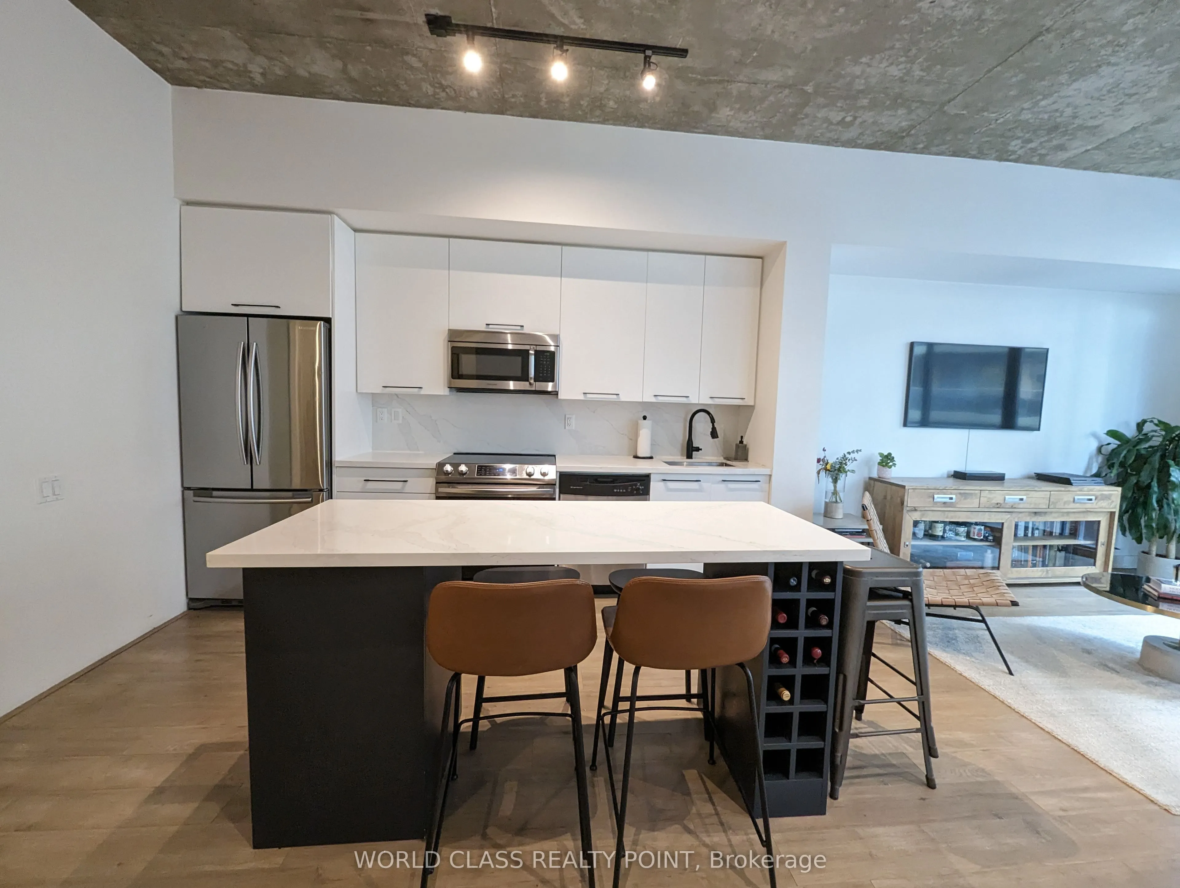 33 Mill Street, #310
