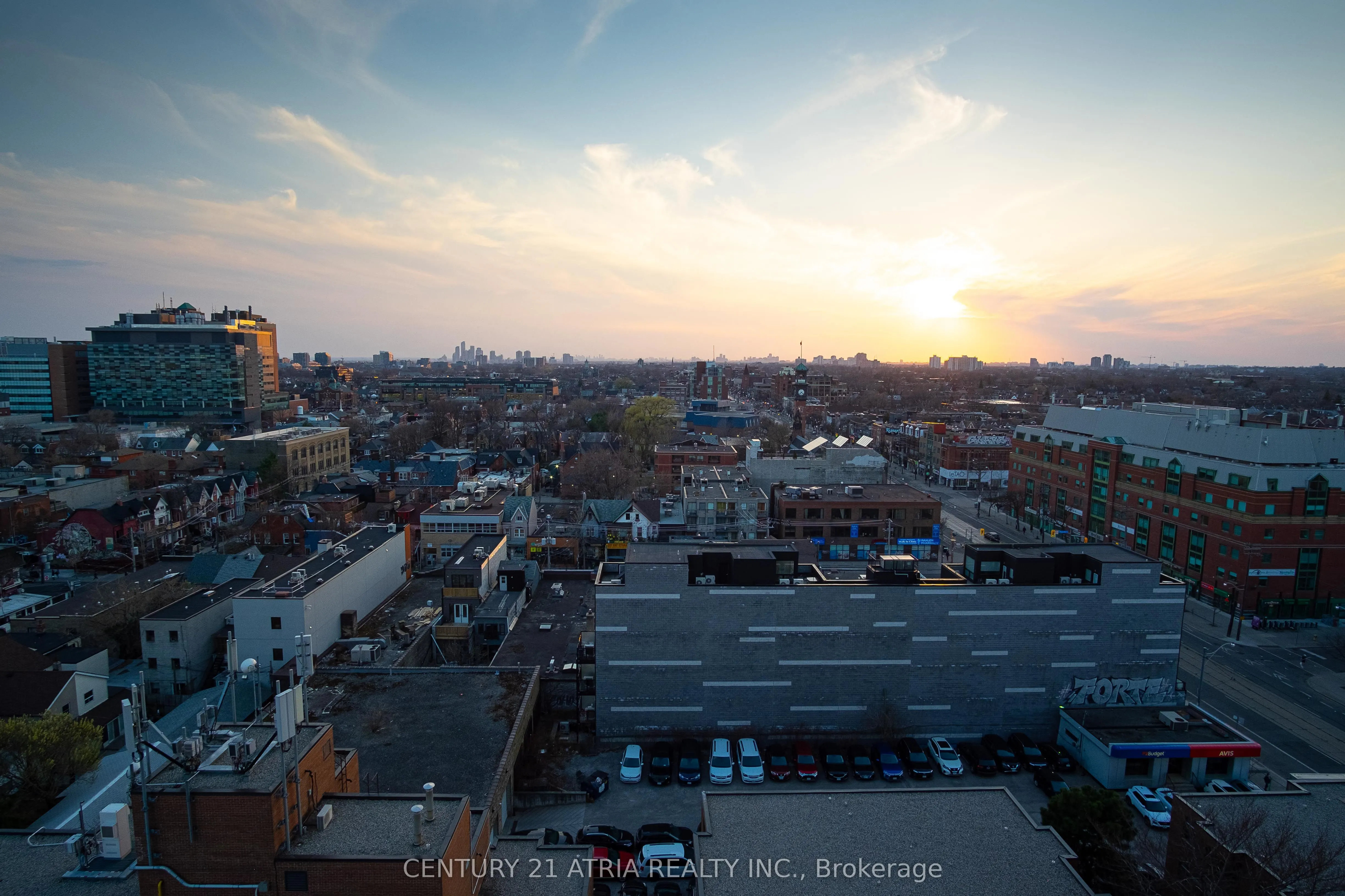 297 College Street, #1209