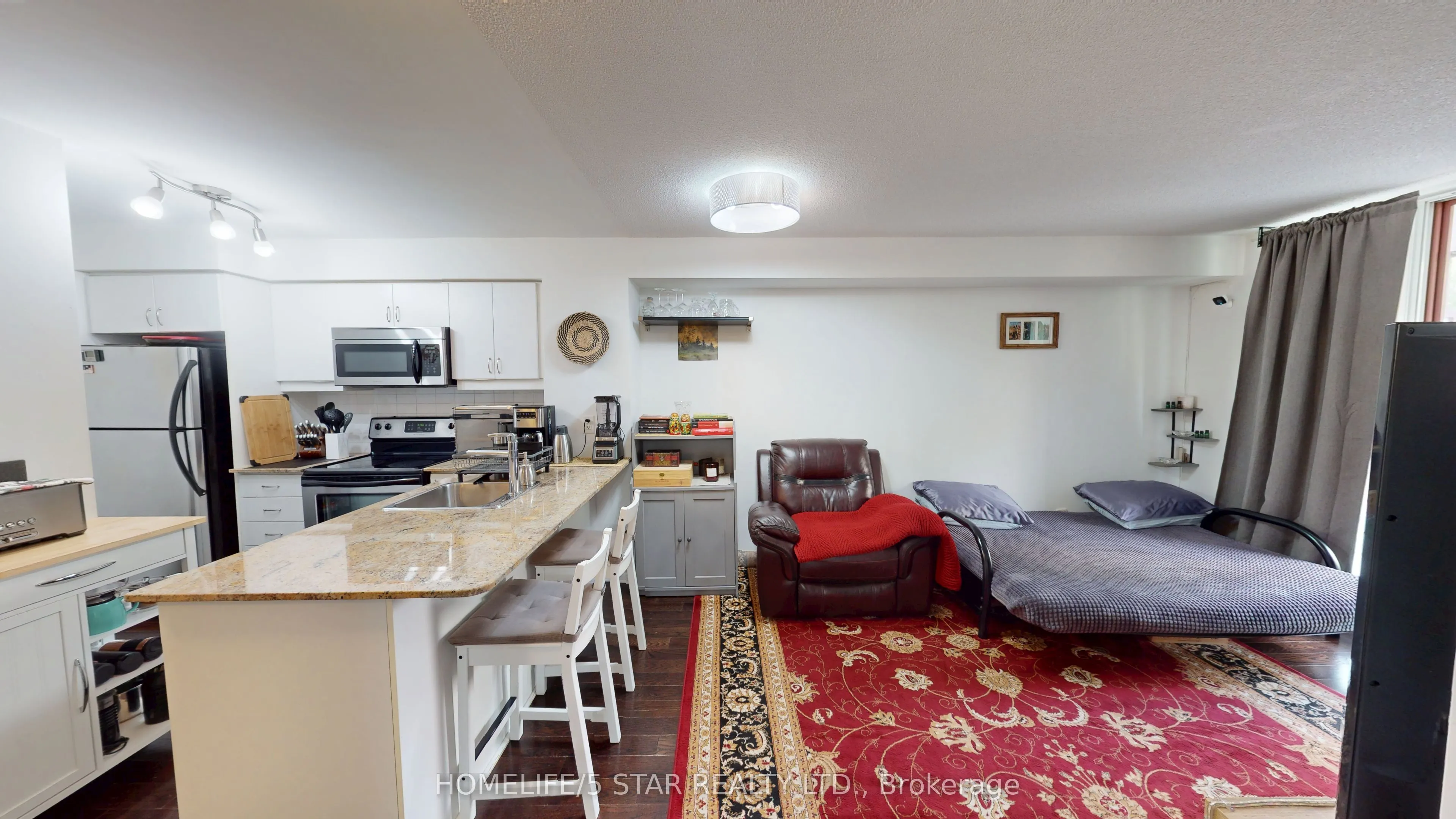 27 REAN Drive, #319