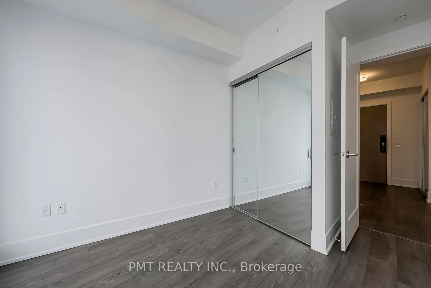 10 York Street, #5403