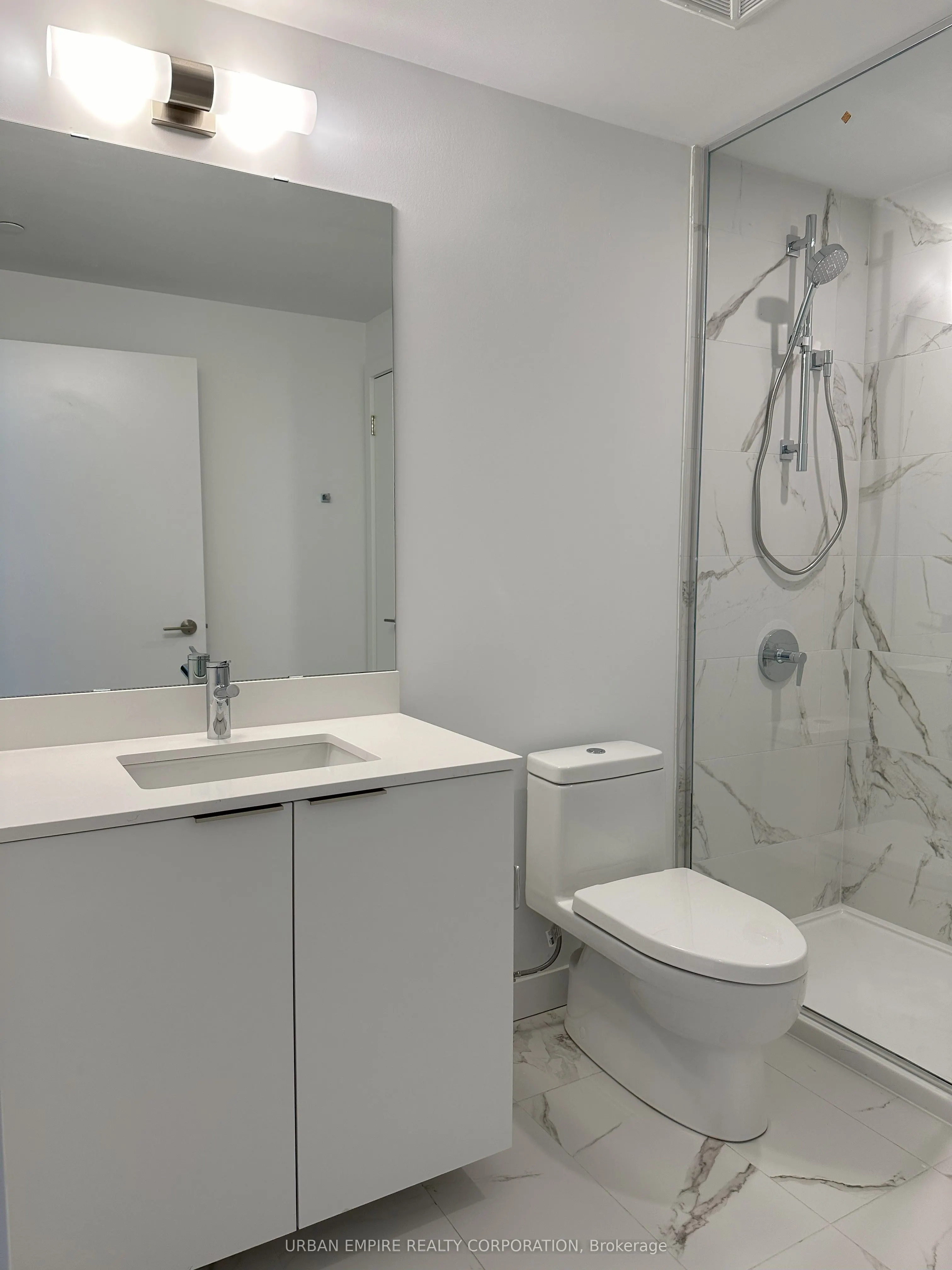 7 Golden Lion Heights, #1706