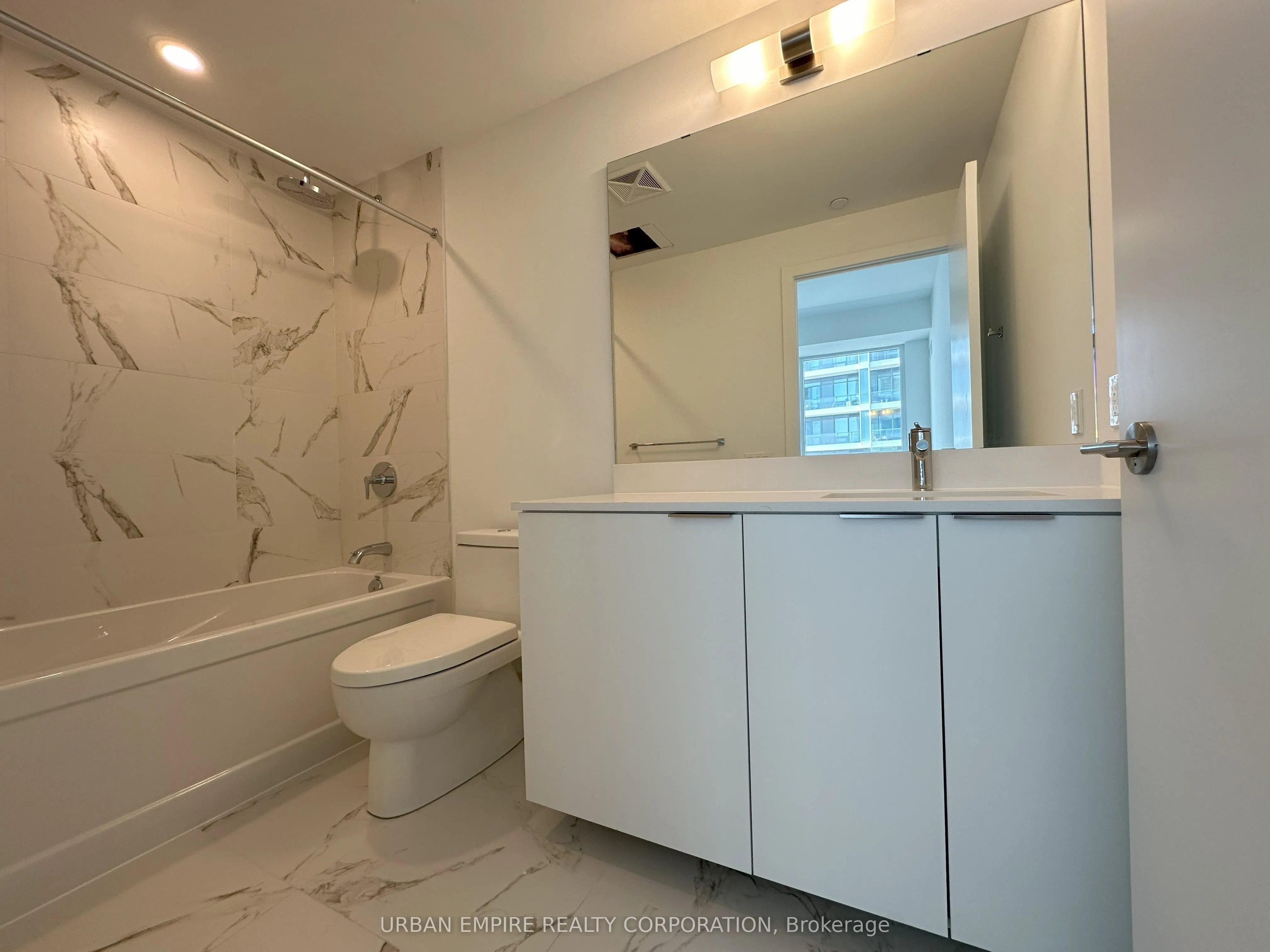 7 Golden Lion Heights, #1706